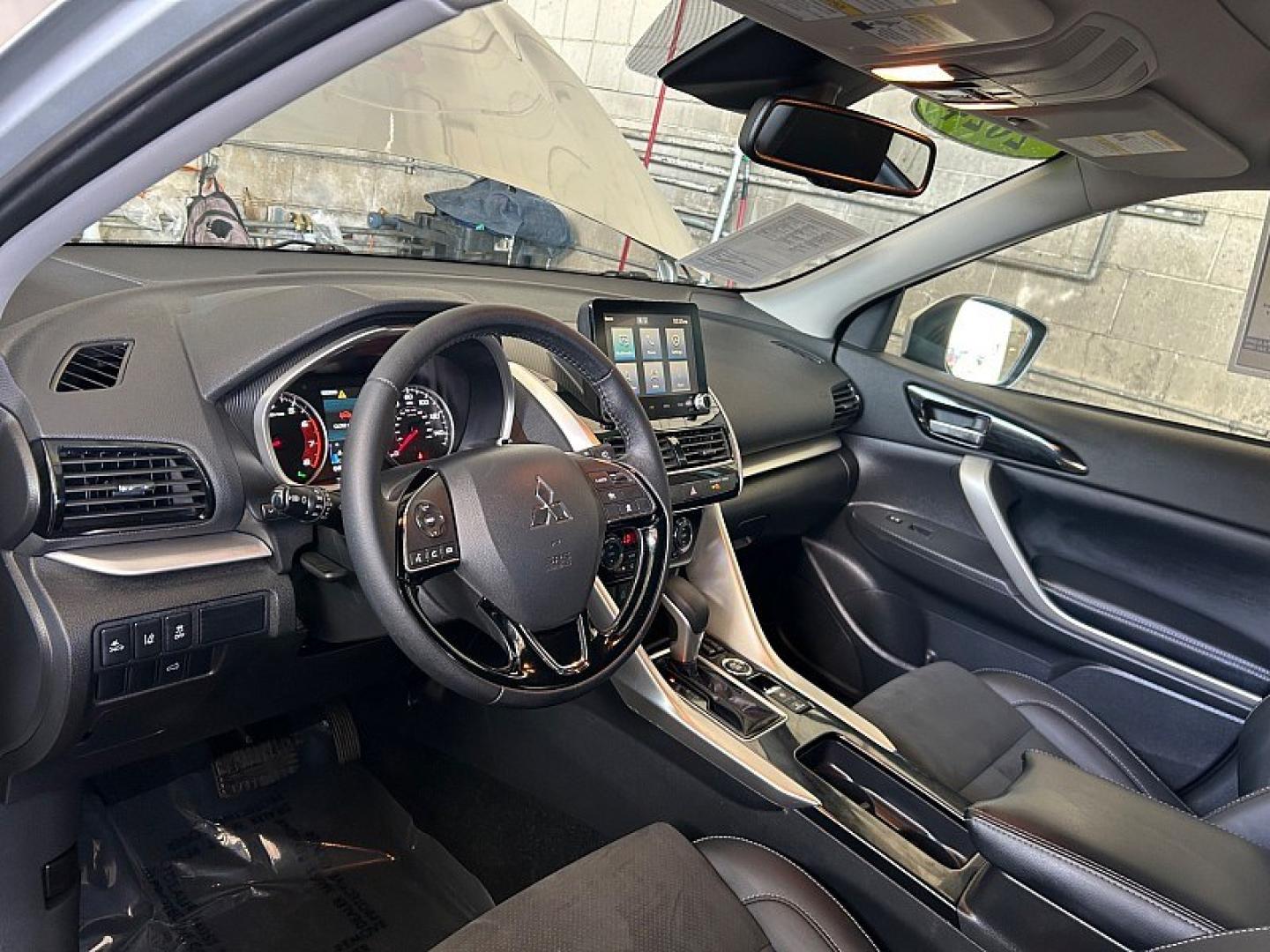 2024 SILVER MITSUBISHI ECLIPSE CROSS (JA4ATWAA5RZ) , located at 412 Auto Vista Drive, Palmdale, 93551, (661) 945-0620, 34.592636, -118.136681- Photo#17
