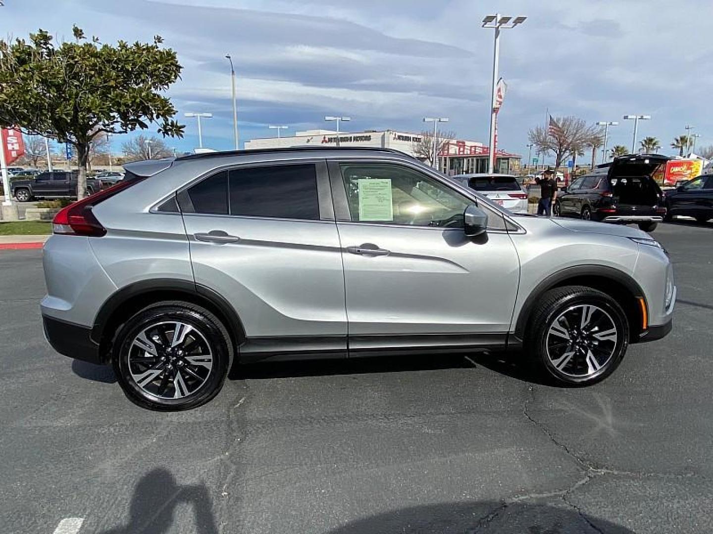 2024 SILVER Mitsubishi Eclipse Cross (JA4ATWAAXRZ) with an 4-Cyl Turbo 1.5 Liter engine, Automatic CVT transmission, located at 412 Auto Vista Drive, Palmdale, 93551, (661) 945-0620, 34.592636, -118.136681 - Photo#7