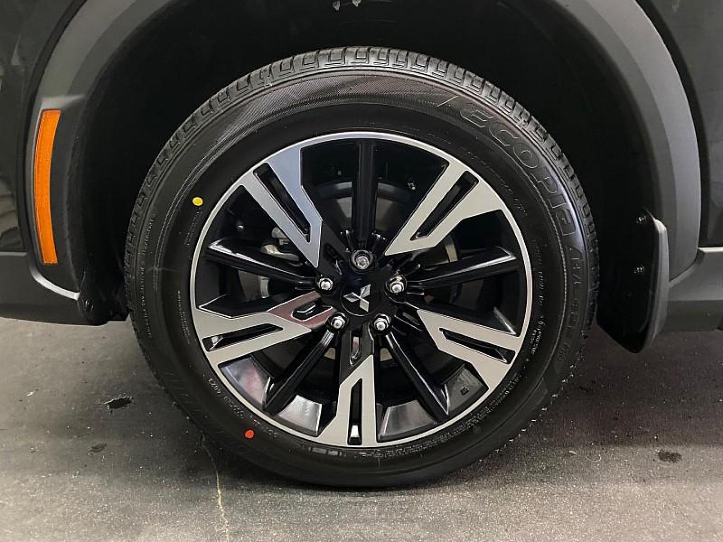 2024 BLACK Mitsubishi Eclipse Cross (JA4ATWAA1RZ) with an 4-Cyl Turbo 1.5 Liter engine, Automatic CVT transmission, located at 412 Auto Vista Drive, Palmdale, 93551, (661) 945-0620, 34.592636, -118.136681 - Photo#12