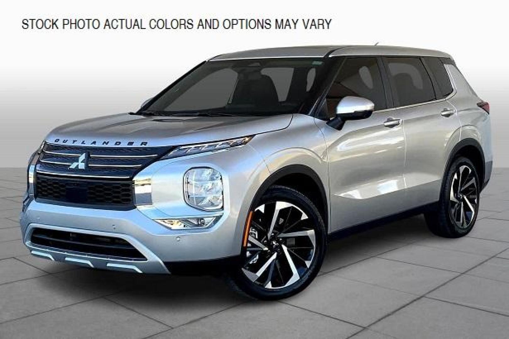 2024 SILVER Mitsubishi Outlander (JA4J3VA80RZ) with an 4-Cyl 2.5 Liter engine, Automatic CVT transmission, located at 412 Auto Vista Drive, Palmdale, 93551, (661) 945-0620, 34.592636, -118.136681 - Photo#0