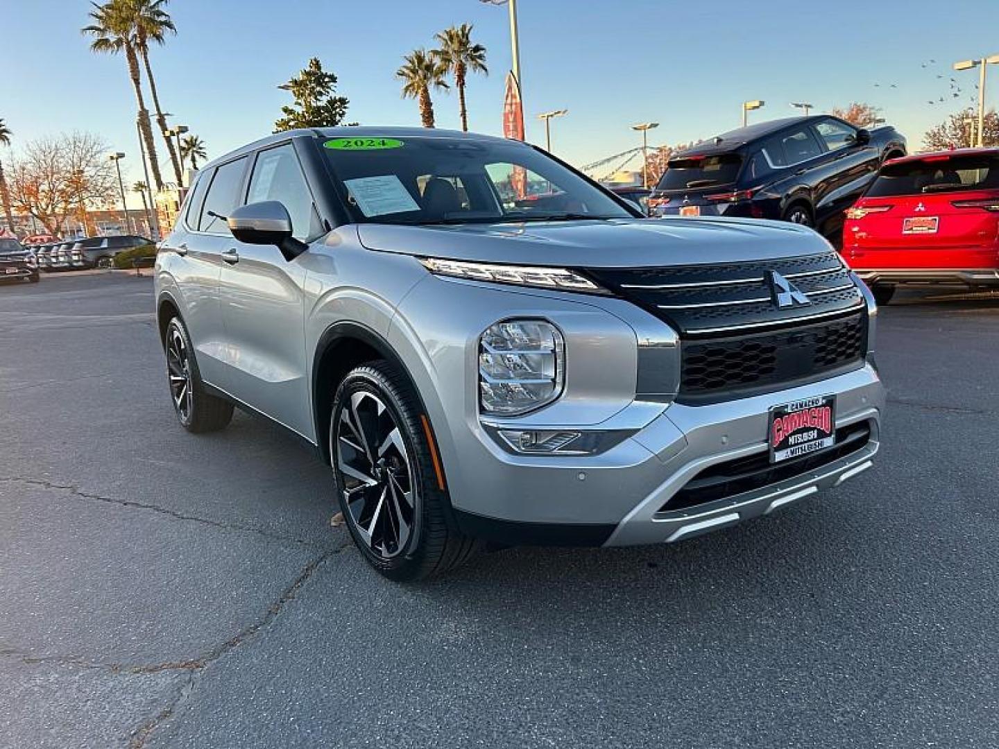 2024 SILVER Mitsubishi Outlander (JA4J3VA8XRZ) with an 4-Cyl 2.5 Liter engine, Automatic CVT transmission, located at 412 Auto Vista Drive, Palmdale, 93551, (661) 945-0620, 34.592636, -118.136681- Photo#0