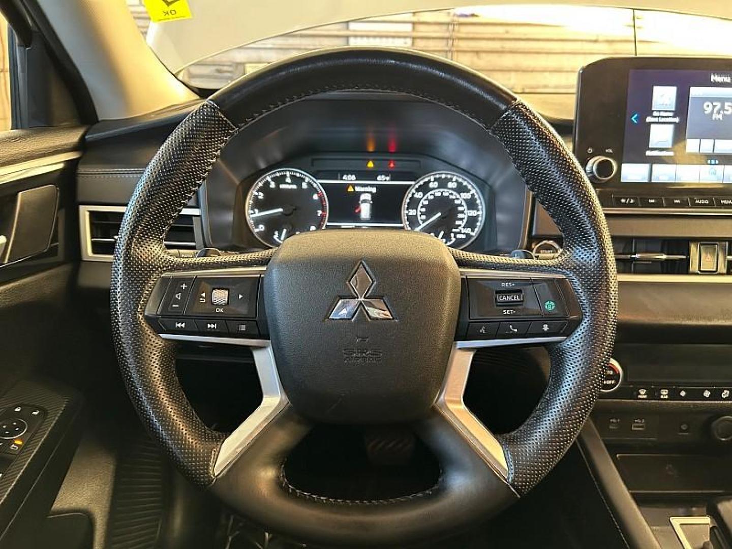2024 SILVER Mitsubishi Outlander (JA4J3VA8XRZ) with an 4-Cyl 2.5 Liter engine, Automatic CVT transmission, located at 412 Auto Vista Drive, Palmdale, 93551, (661) 945-0620, 34.592636, -118.136681- Photo#22