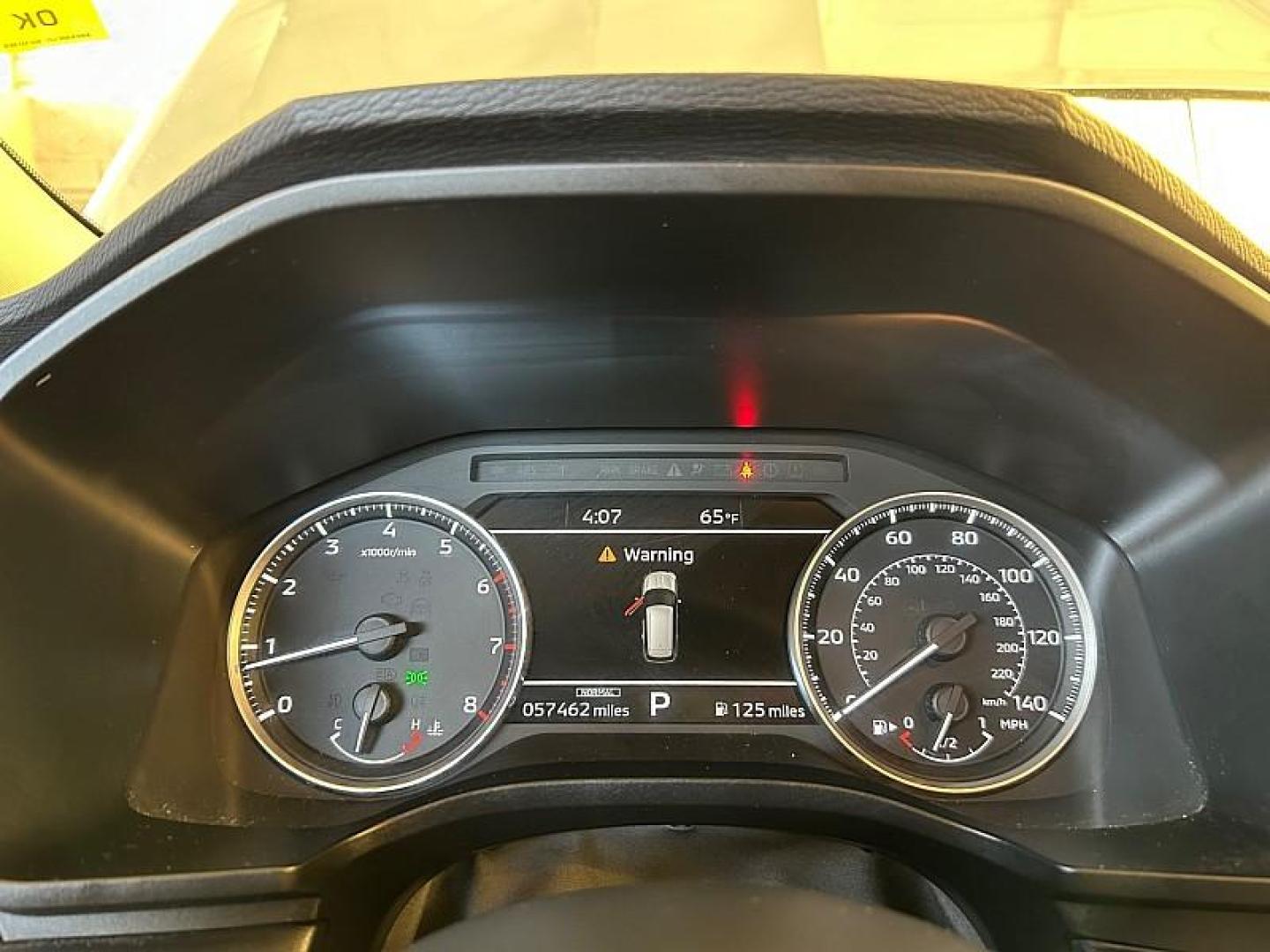 2024 SILVER Mitsubishi Outlander (JA4J3VA8XRZ) with an 4-Cyl 2.5 Liter engine, Automatic CVT transmission, located at 412 Auto Vista Drive, Palmdale, 93551, (661) 945-0620, 34.592636, -118.136681- Photo#25