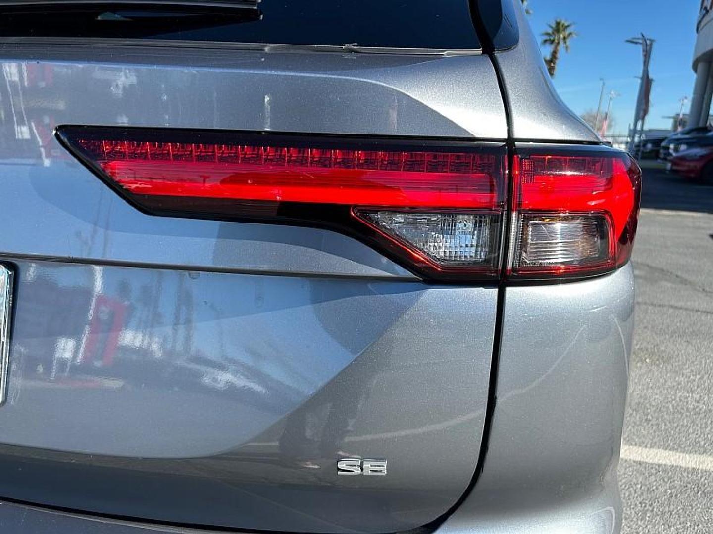 2024 SILVER Mitsubishi Outlander (JA4J4VA84RZ) with an 4-Cyl 2.5 Liter engine, Automatic CVT transmission, located at 412 Auto Vista Drive, Palmdale, 93551, (661) 945-0620, 34.592636, -118.136681 - Photo#10