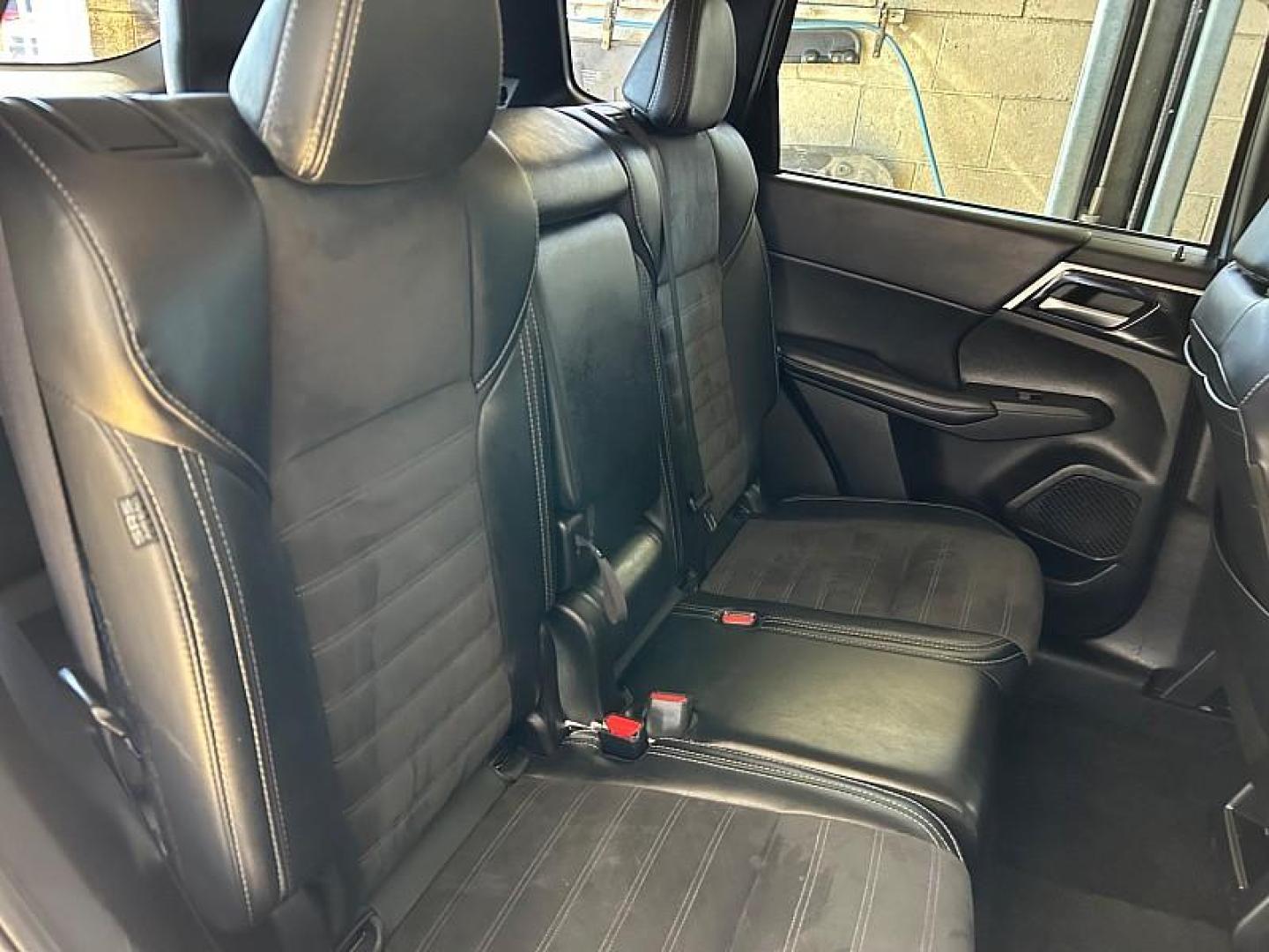 2024 SILVER Mitsubishi Outlander (JA4J4VA84RZ) with an 4-Cyl 2.5 Liter engine, Automatic CVT transmission, located at 412 Auto Vista Drive, Palmdale, 93551, (661) 945-0620, 34.592636, -118.136681 - Photo#25