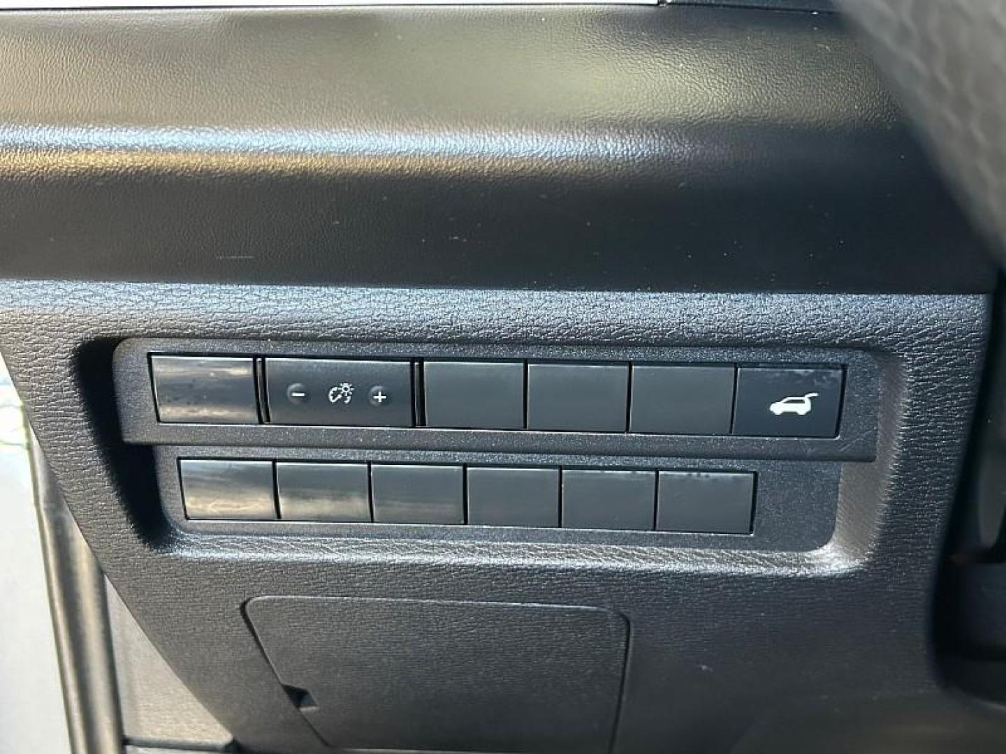 2024 SILVER Mitsubishi Outlander (JA4J4VA84RZ) with an 4-Cyl 2.5 Liter engine, Automatic CVT transmission, located at 412 Auto Vista Drive, Palmdale, 93551, (661) 945-0620, 34.592636, -118.136681 - Photo#28