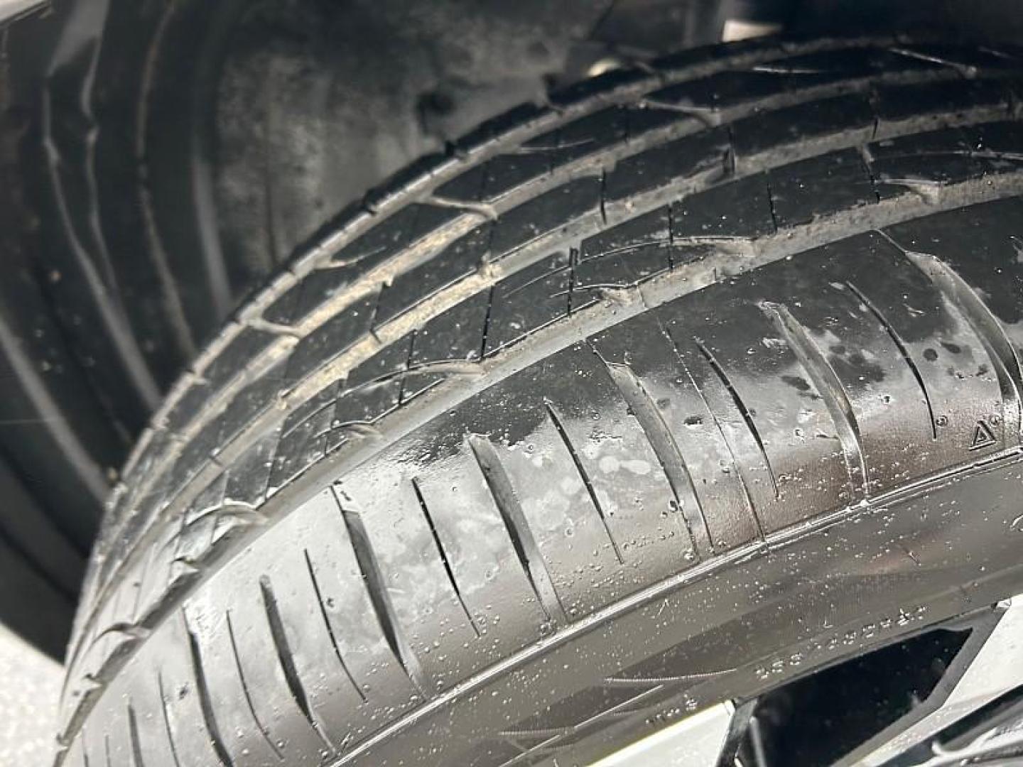 2024 SILVER Mitsubishi Outlander (JA4J3VA80RZ) with an 4-Cyl 2.5 Liter engine, Automatic CVT transmission, located at 412 Auto Vista Drive, Palmdale, 93551, (661) 945-0620, 34.592636, -118.136681 - Photo#14