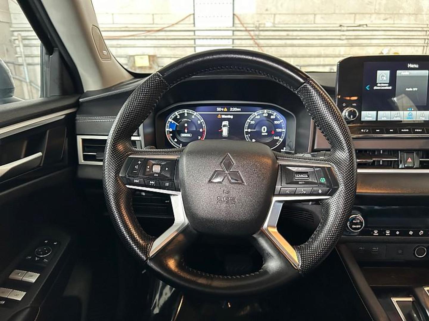 2024 SILVER Mitsubishi Outlander (JA4J3VA80RZ) with an 4-Cyl 2.5 Liter engine, Automatic CVT transmission, located at 412 Auto Vista Drive, Palmdale, 93551, (661) 945-0620, 34.592636, -118.136681 - Photo#21