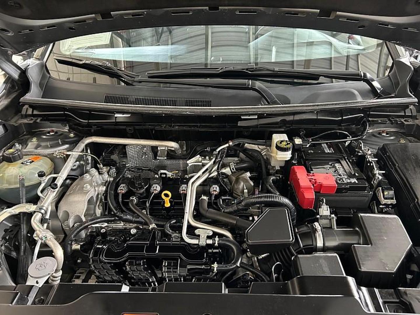 2024 SILVER Mitsubishi Outlander (JA4J3VA80RZ) with an 4-Cyl 2.5 Liter engine, Automatic CVT transmission, located at 412 Auto Vista Drive, Palmdale, 93551, (661) 945-0620, 34.592636, -118.136681 - Photo#30