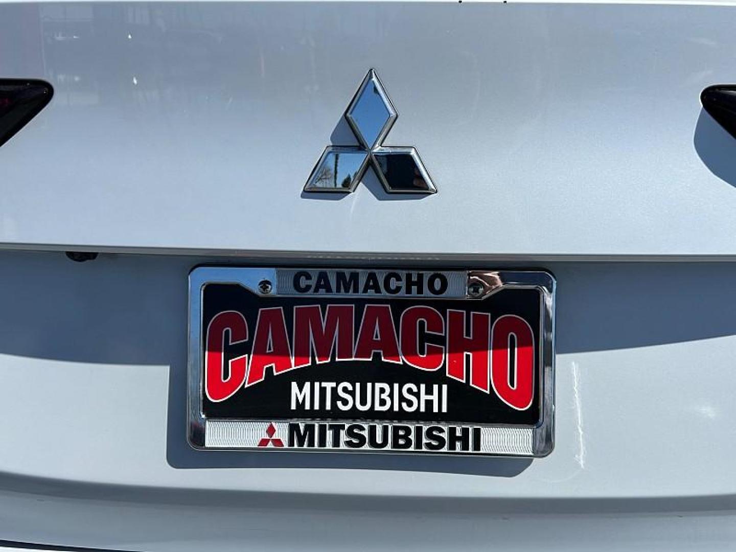 2024 SILVER Mitsubishi Outlander (JA4J3VA81RZ) with an 4-Cyl 2.5 Liter engine, Automatic CVT transmission, located at 412 Auto Vista Drive, Palmdale, 93551, (661) 945-0620, 34.592636, -118.136681 - Photo#13
