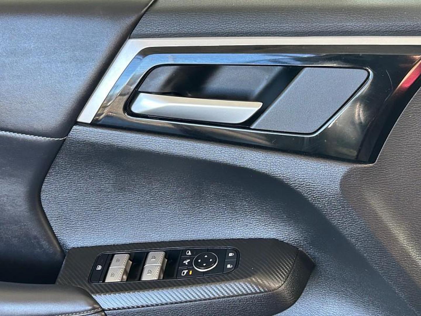 2024 WHITE Mitsubishi Outlander (JA4J3VA83RZ) with an 4-Cyl 2.5 Liter engine, Automatic CVT transmission, located at 412 Auto Vista Drive, Palmdale, 93551, (661) 945-0620, 34.592636, -118.136681 - Photo#28