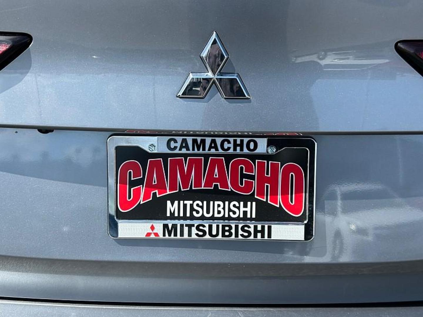 2024 SILVER Mitsubishi Outlander (JA4J3VA89RZ) with an 4-Cyl 2.5 Liter engine, Automatic CVT transmission, located at 412 Auto Vista Drive, Palmdale, 93551, (661) 945-0620, 34.592636, -118.136681 - Photo#10