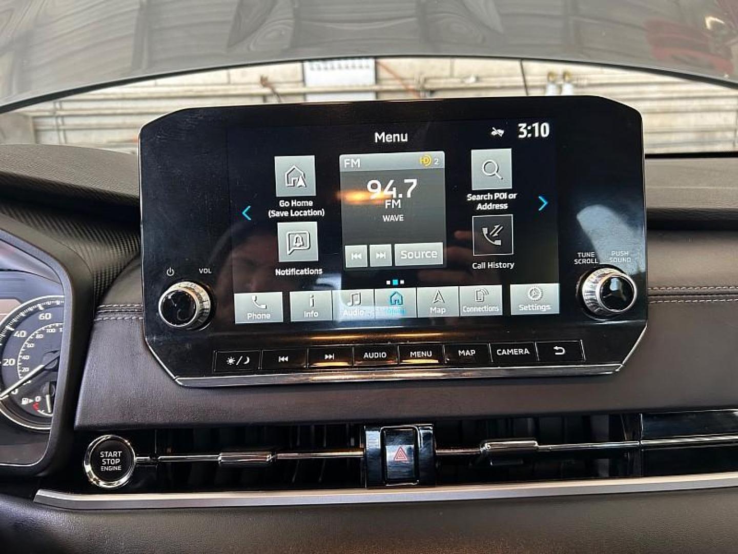 2024 SILVER Mitsubishi Outlander (JA4J3VA89RZ) with an 4-Cyl 2.5 Liter engine, Automatic CVT transmission, located at 412 Auto Vista Drive, Palmdale, 93551, (661) 945-0620, 34.592636, -118.136681 - Photo#19