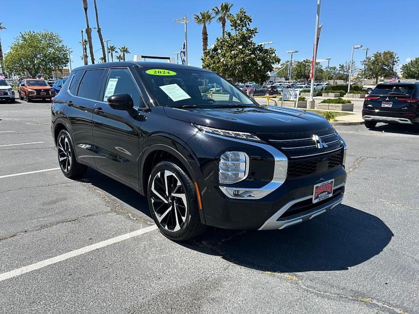 2024 BLACK Mitsubishi Outlander (JA4J3VA85RZ) with an 4-Cyl 2.5 Liter engine, Automatic CVT transmission, located at 412 Auto Vista Drive, Palmdale, 93551, (661) 945-0620, 34.592636, -118.136681 - Photo#0