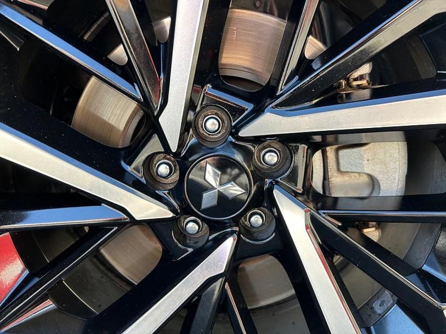 2024 BLUE Mitsubishi Outlander (JA4J4VA89RZ) with an 4-Cyl 2.5 Liter engine, Automatic CVT transmission, located at 412 Auto Vista Drive, Palmdale, 93551, (661) 945-0620, 34.592636, -118.136681- Photo#14