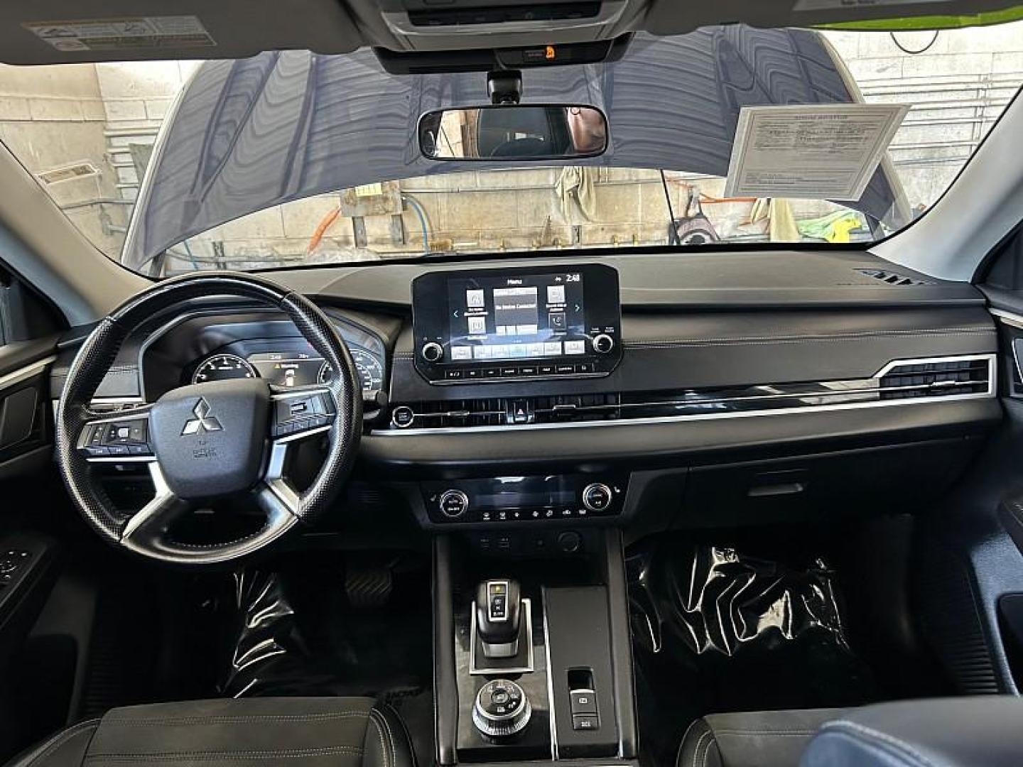 2024 BLUE Mitsubishi Outlander (JA4J4VA89RZ) with an 4-Cyl 2.5 Liter engine, Automatic CVT transmission, located at 412 Auto Vista Drive, Palmdale, 93551, (661) 945-0620, 34.592636, -118.136681- Photo#22