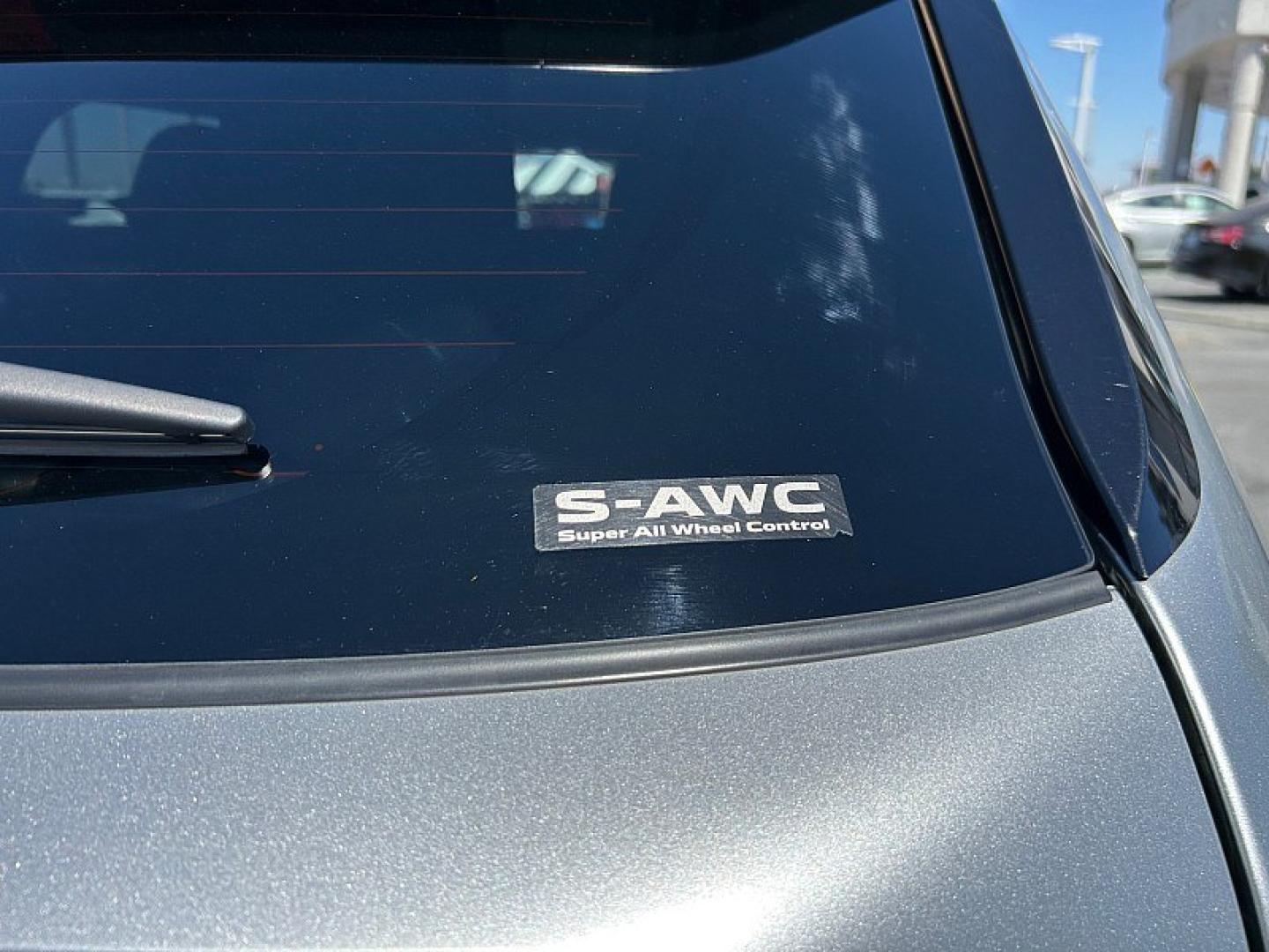 2024 SILVER Mitsubishi Outlander (JA4J4VA88RZ) with an 4-Cyl 2.5 Liter engine, Automatic CVT transmission, located at 412 Auto Vista Drive, Palmdale, 93551, (661) 945-0620, 34.592636, -118.136681- Photo#13