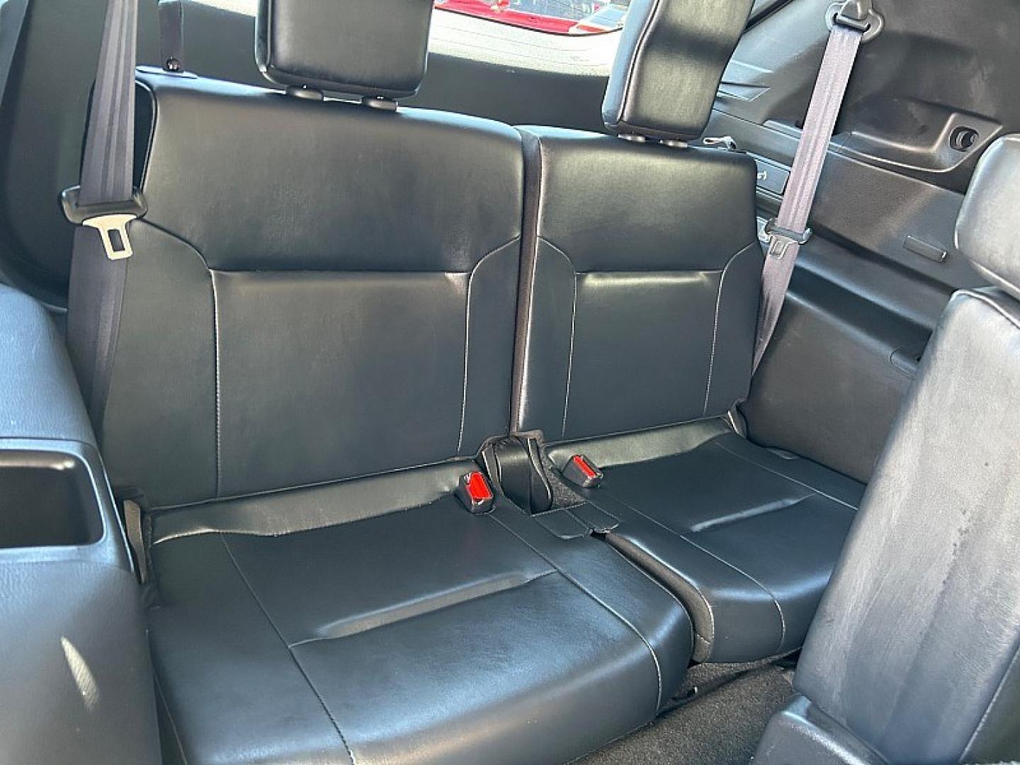 2024 SILVER Mitsubishi Outlander (JA4J4VA88RZ) with an 4-Cyl 2.5 Liter engine, Automatic CVT transmission, located at 412 Auto Vista Drive, Palmdale, 93551, (661) 945-0620, 34.592636, -118.136681- Photo#25