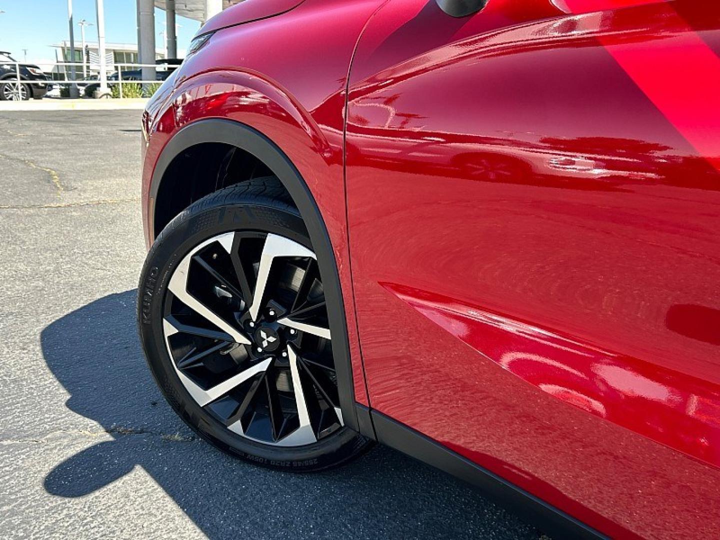 2024 RED Mitsubishi Outlander (JA4J3VA8XRZ) with an 4-Cyl 2.5 Liter engine, Automatic CVT transmission, located at 412 Auto Vista Drive, Palmdale, 93551, (661) 945-0620, 34.592636, -118.136681 - Photo#10