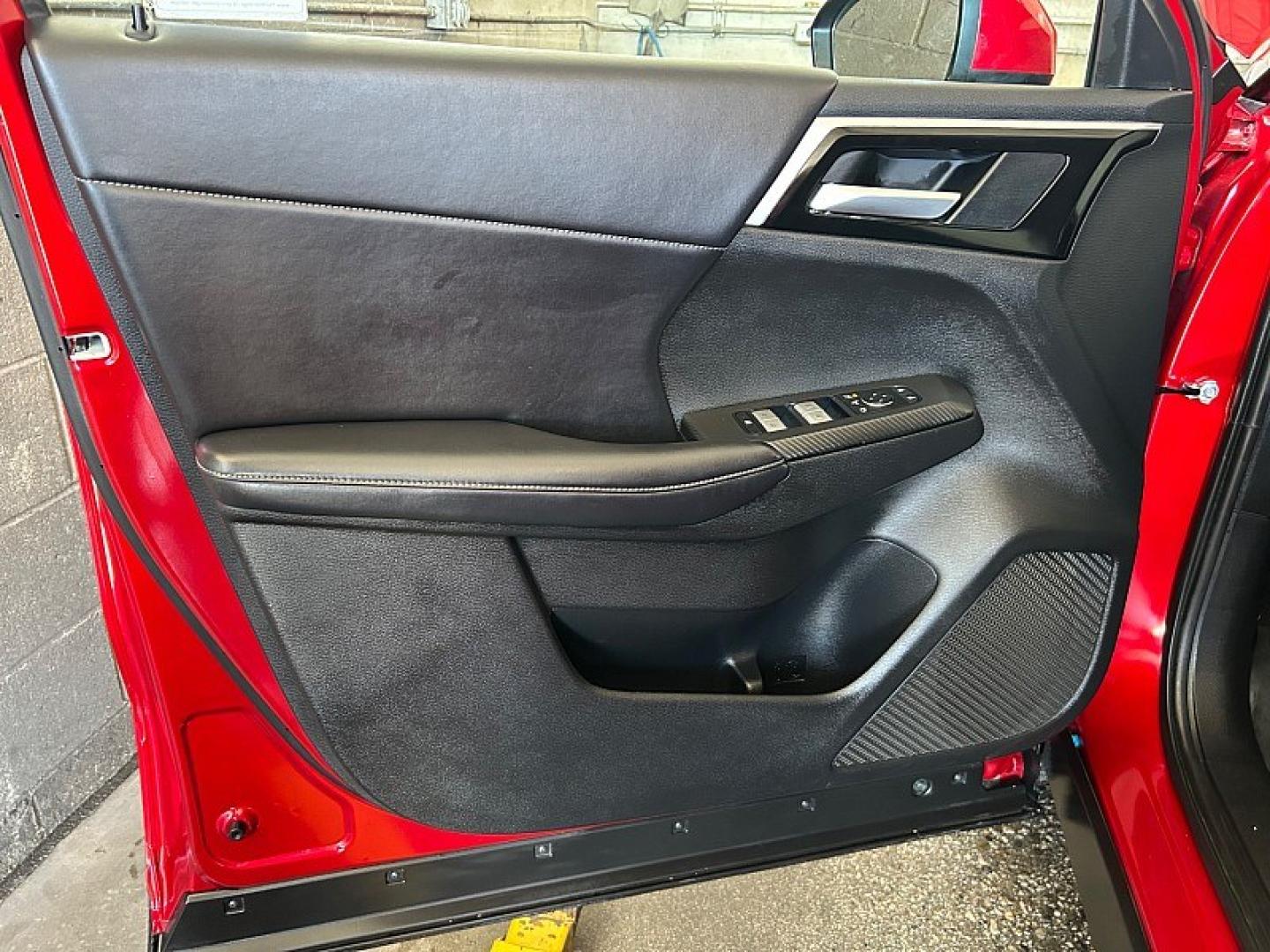 2024 RED Mitsubishi Outlander (JA4J3VA8XRZ) with an 4-Cyl 2.5 Liter engine, Automatic CVT transmission, located at 412 Auto Vista Drive, Palmdale, 93551, (661) 945-0620, 34.592636, -118.136681 - Photo#16