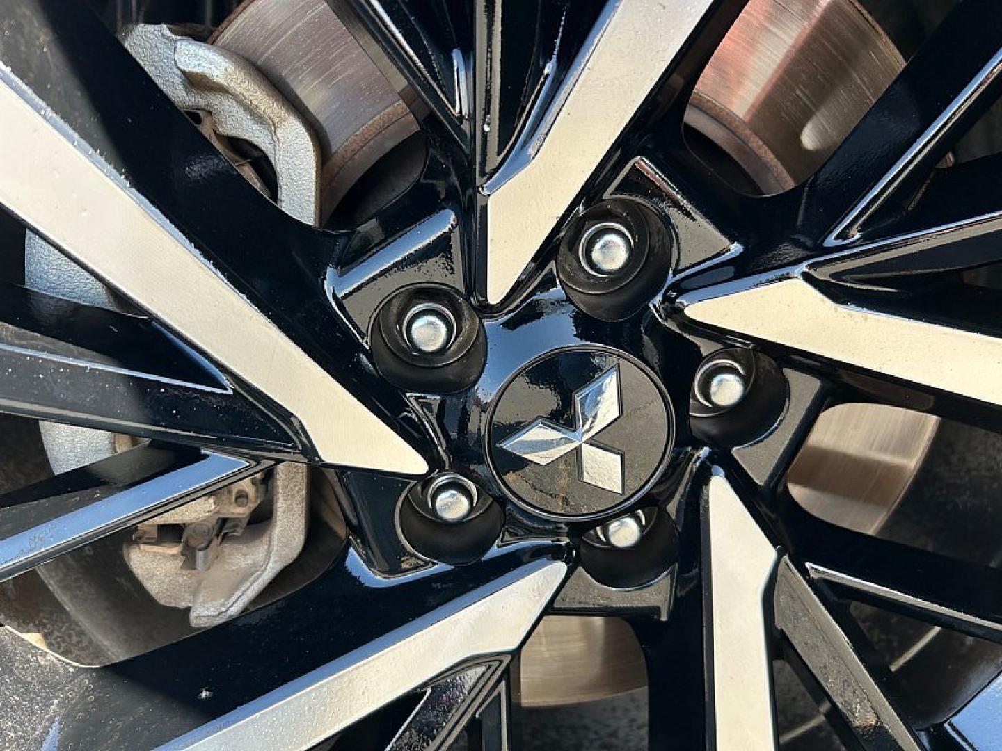 2024 BLACK Mitsubishi Outlander (JA4J3VA89RZ) with an 4-Cyl 2.5 Liter engine, Automatic CVT transmission, located at 412 Auto Vista Drive, Palmdale, 93551, (661) 945-0620, 34.592636, -118.136681 - Photo#13