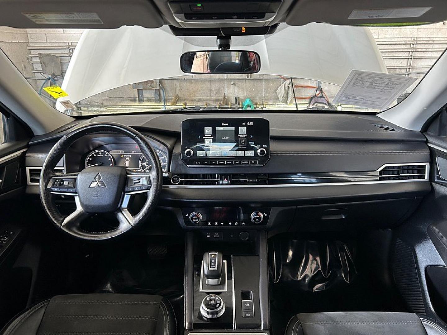 2024 BLACK Mitsubishi Outlander (JA4J3VA89RZ) with an 4-Cyl 2.5 Liter engine, Automatic CVT transmission, located at 412 Auto Vista Drive, Palmdale, 93551, (661) 945-0620, 34.592636, -118.136681 - Photo#20
