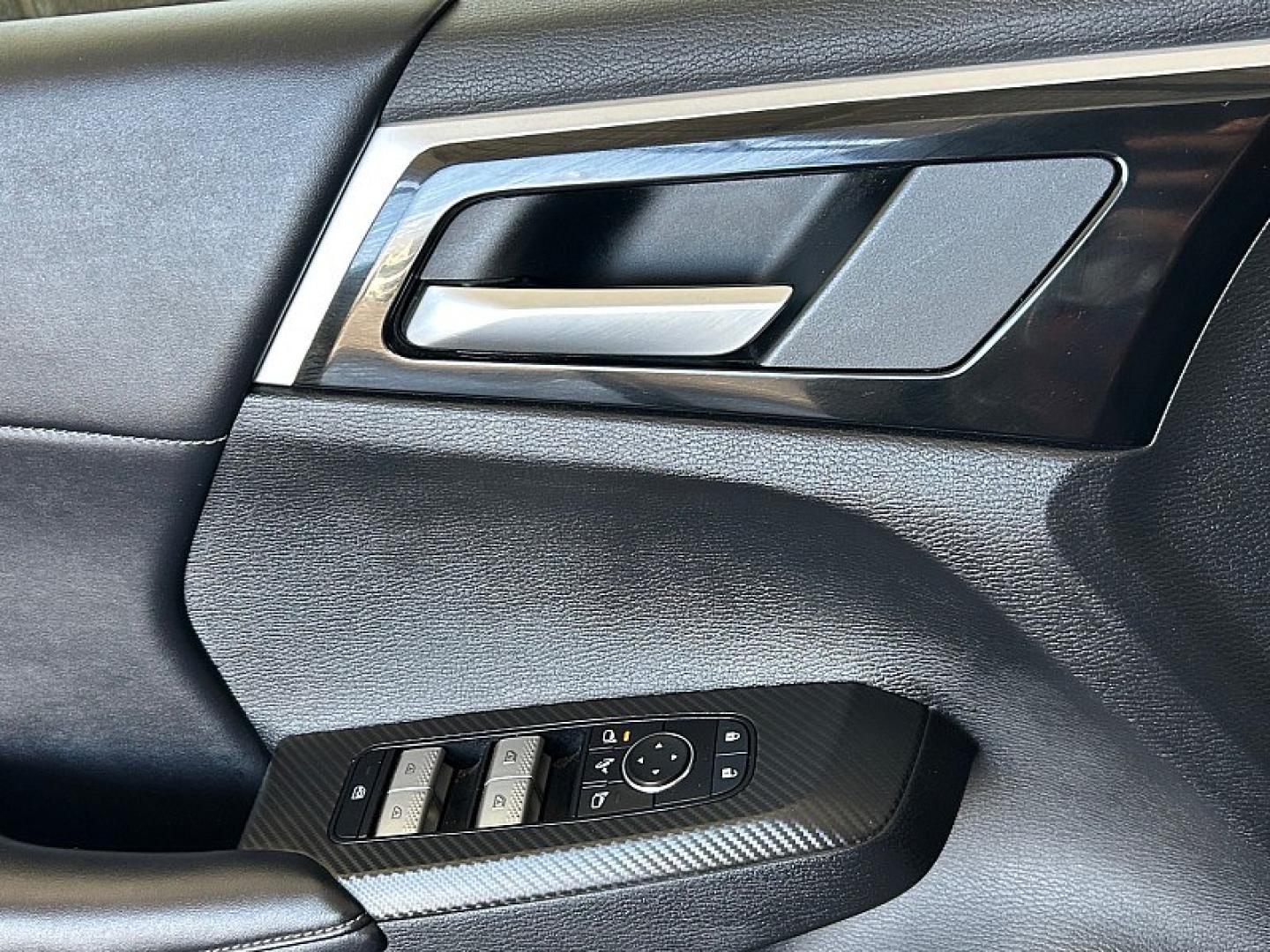 2024 BLACK Mitsubishi Outlander (JA4J3VA89RZ) with an 4-Cyl 2.5 Liter engine, Automatic CVT transmission, located at 412 Auto Vista Drive, Palmdale, 93551, (661) 945-0620, 34.592636, -118.136681 - Photo#24