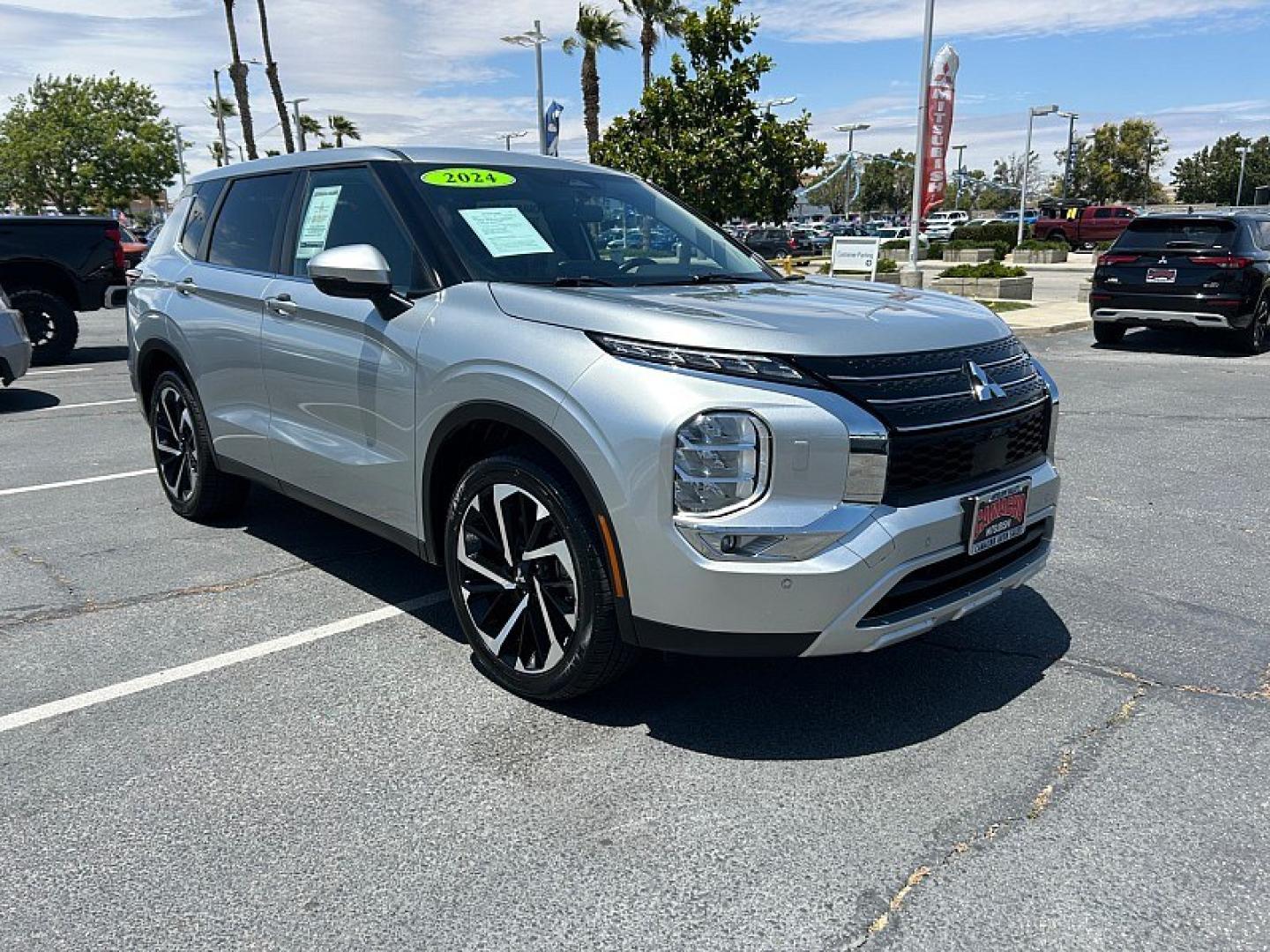 2024 BLUE Mitsubishi Outlander (JA4J4VA88RZ) with an 4-Cyl 2.5 Liter engine, Automatic CVT transmission, located at 412 Auto Vista Drive, Palmdale, 93551, (661) 945-0620, 34.592636, -118.136681- Photo#0
