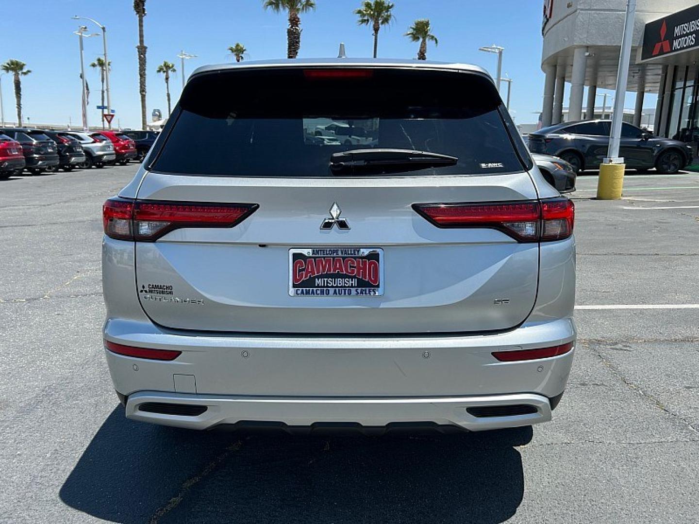 2024 BLUE Mitsubishi Outlander (JA4J4VA88RZ) with an 4-Cyl 2.5 Liter engine, Automatic CVT transmission, located at 412 Auto Vista Drive, Palmdale, 93551, (661) 945-0620, 34.592636, -118.136681- Photo#5