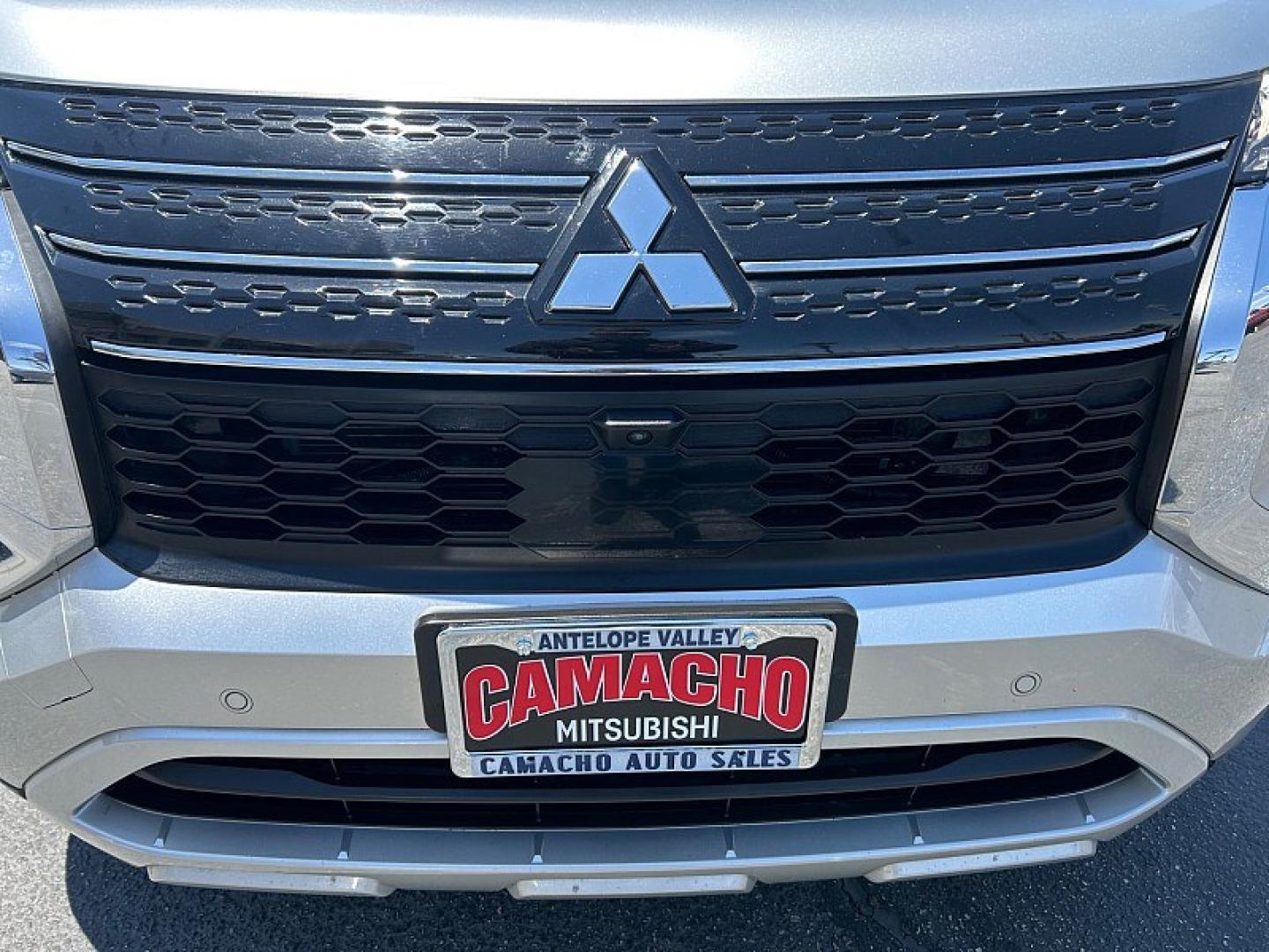 2024 BLUE Mitsubishi Outlander (JA4J4VA88RZ) with an 4-Cyl 2.5 Liter engine, Automatic CVT transmission, located at 412 Auto Vista Drive, Palmdale, 93551, (661) 945-0620, 34.592636, -118.136681- Photo#8