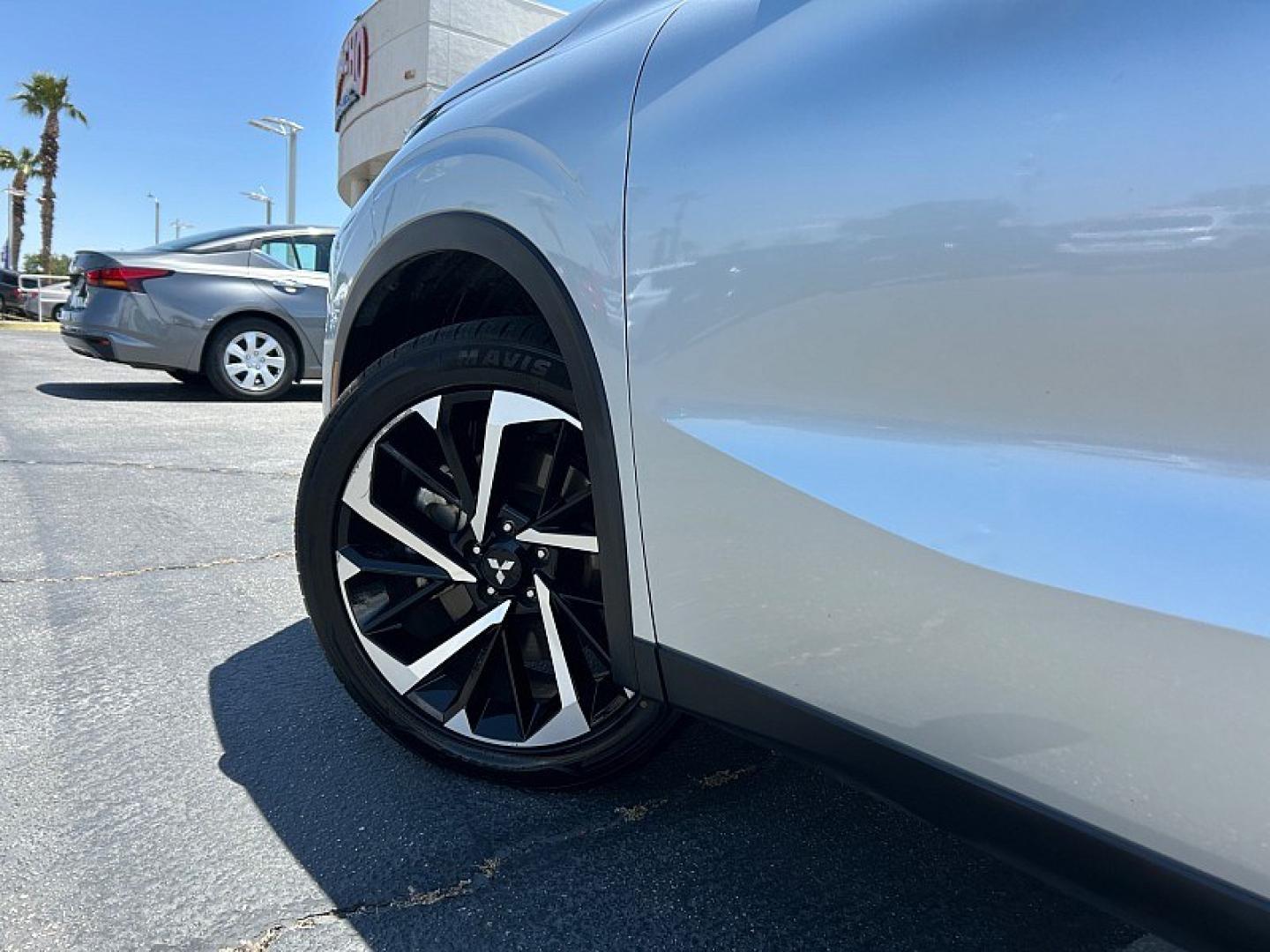 2024 BLUE Mitsubishi Outlander (JA4J4VA88RZ) with an 4-Cyl 2.5 Liter engine, Automatic CVT transmission, located at 412 Auto Vista Drive, Palmdale, 93551, (661) 945-0620, 34.592636, -118.136681- Photo#12
