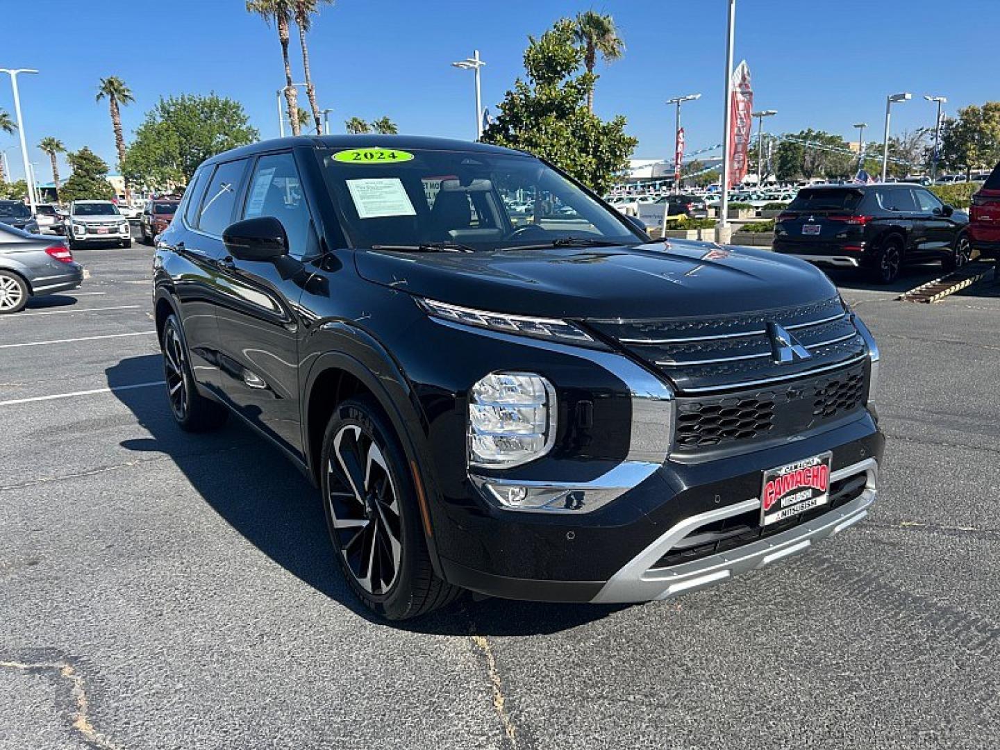 2024 Black Mitsubishi Outlander (JA4J4VA80RZ) with an 4-Cyl 2.5 Liter engine, Automatic CVT transmission, located at 412 Auto Vista Drive, Palmdale, 93551, (661) 945-0620, 34.592636, -118.136681- Photo#0