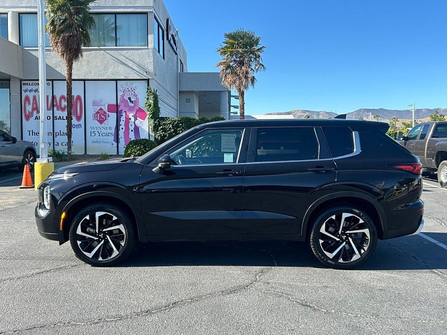 2024 Black Mitsubishi Outlander (JA4J4VA80RZ) with an 4-Cyl 2.5 Liter engine, Automatic CVT transmission, located at 412 Auto Vista Drive, Palmdale, 93551, (661) 945-0620, 34.592636, -118.136681- Photo#5