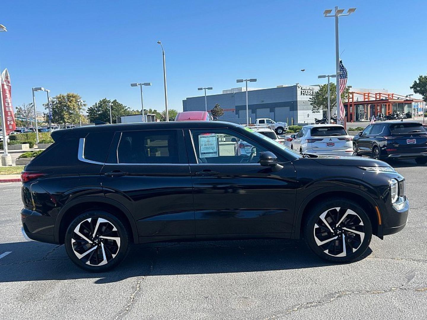 2024 Black Mitsubishi Outlander (JA4J4VA80RZ) with an 4-Cyl 2.5 Liter engine, Automatic CVT transmission, located at 412 Auto Vista Drive, Palmdale, 93551, (661) 945-0620, 34.592636, -118.136681- Photo#11