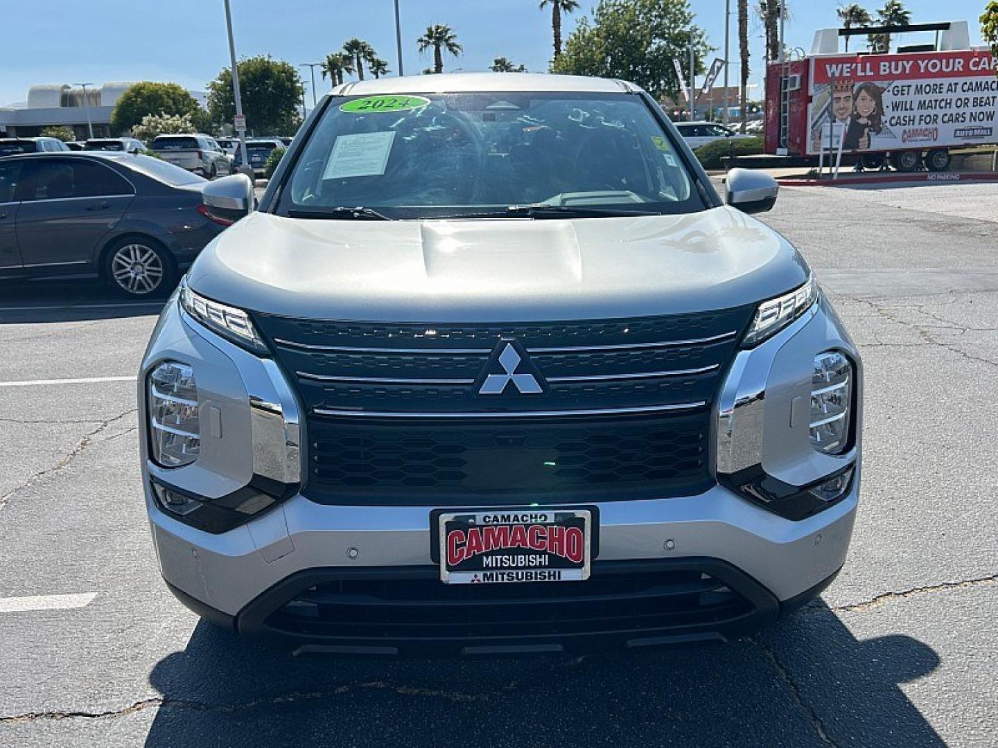 2024 Silver Mitsubishi Outlander (JA4J4VA84RZ) with an 4-Cyl 2.5 Liter engine, Automatic CVT transmission, located at 412 Auto Vista Drive, Palmdale, 93551, (661) 945-0620, 34.592636, -118.136681- Photo#5