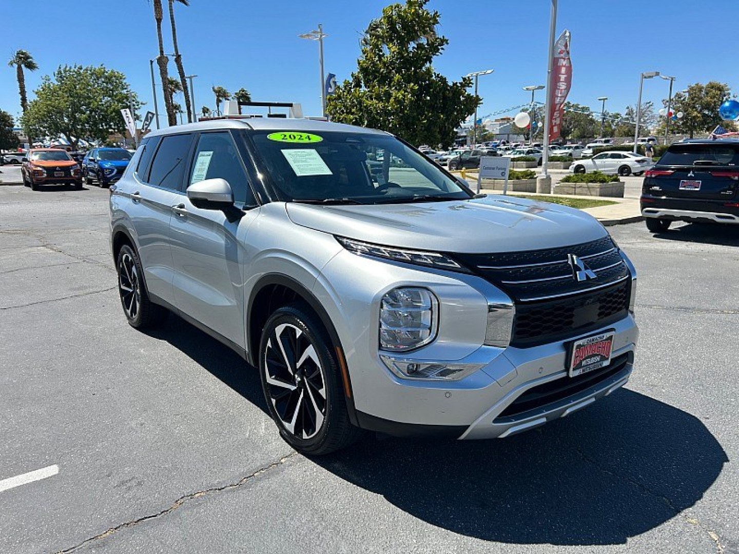 2024 Silver Mitsubishi Outlander (JA4J3VA80RZ) with an 4-Cyl 2.5 Liter engine, Automatic CVT transmission, located at 412 Auto Vista Drive, Palmdale, 93551, (661) 945-0620, 34.592636, -118.136681- Photo#0