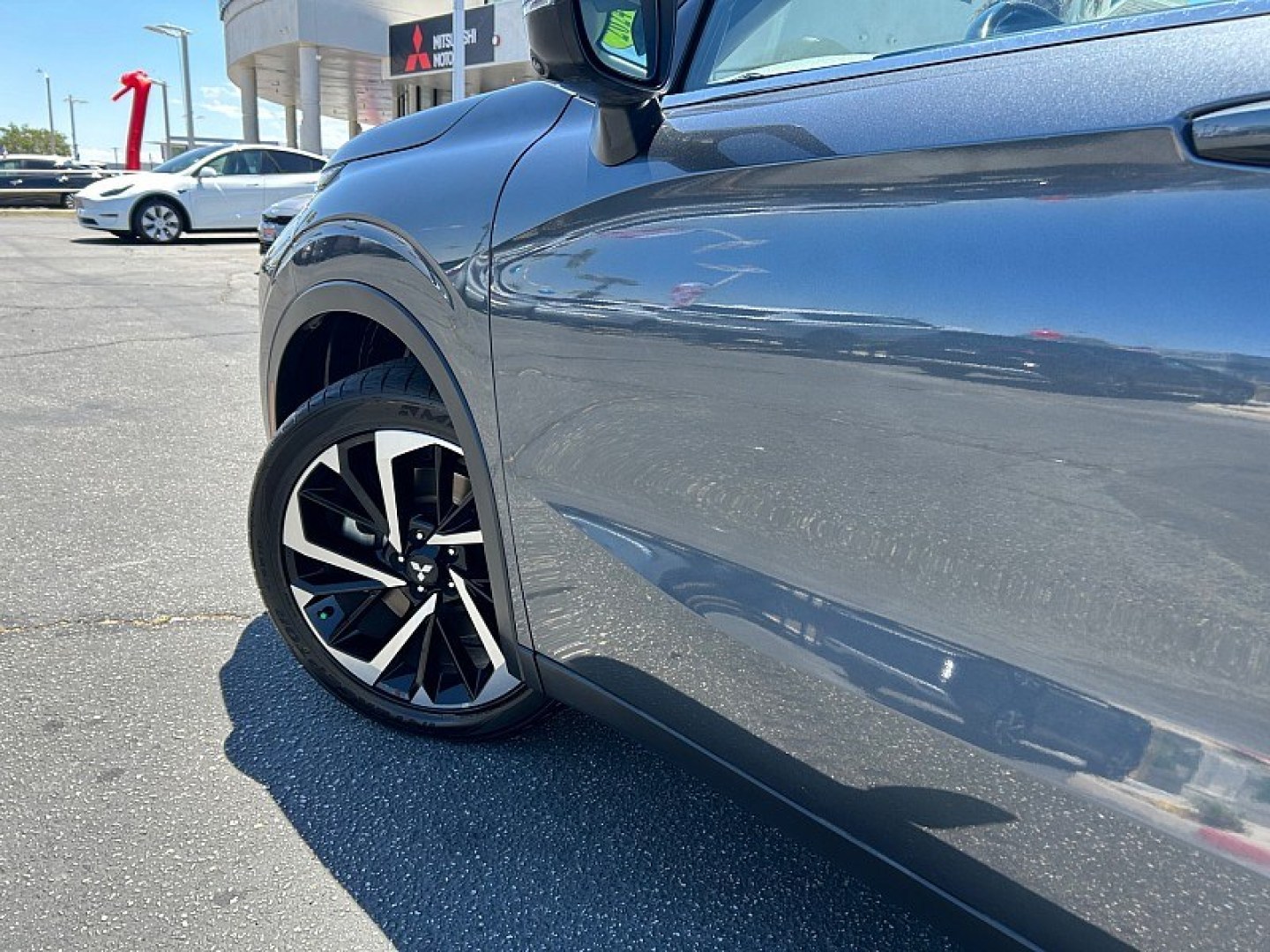 2024 Silver Mitsubishi Outlander (JA4J3VA83RZ) with an 4-Cyl 2.5 Liter engine, Automatic CVT transmission, located at 412 Auto Vista Drive, Palmdale, 93551, (661) 945-0620, 34.592636, -118.136681- Photo#10