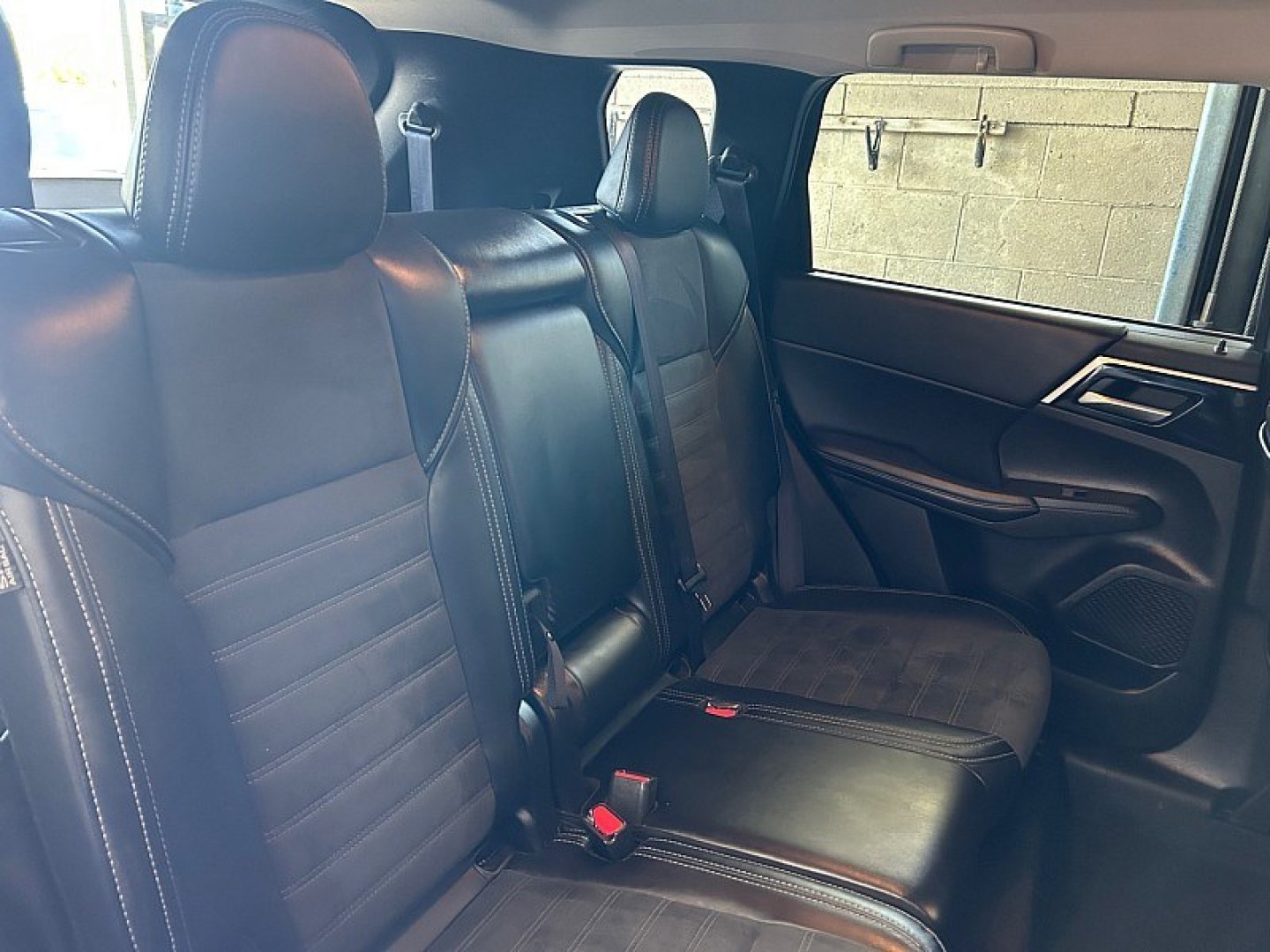 2024 Silver Mitsubishi Outlander (JA4J3VA83RZ) with an 4-Cyl 2.5 Liter engine, Automatic CVT transmission, located at 412 Auto Vista Drive, Palmdale, 93551, (661) 945-0620, 34.592636, -118.136681- Photo#30