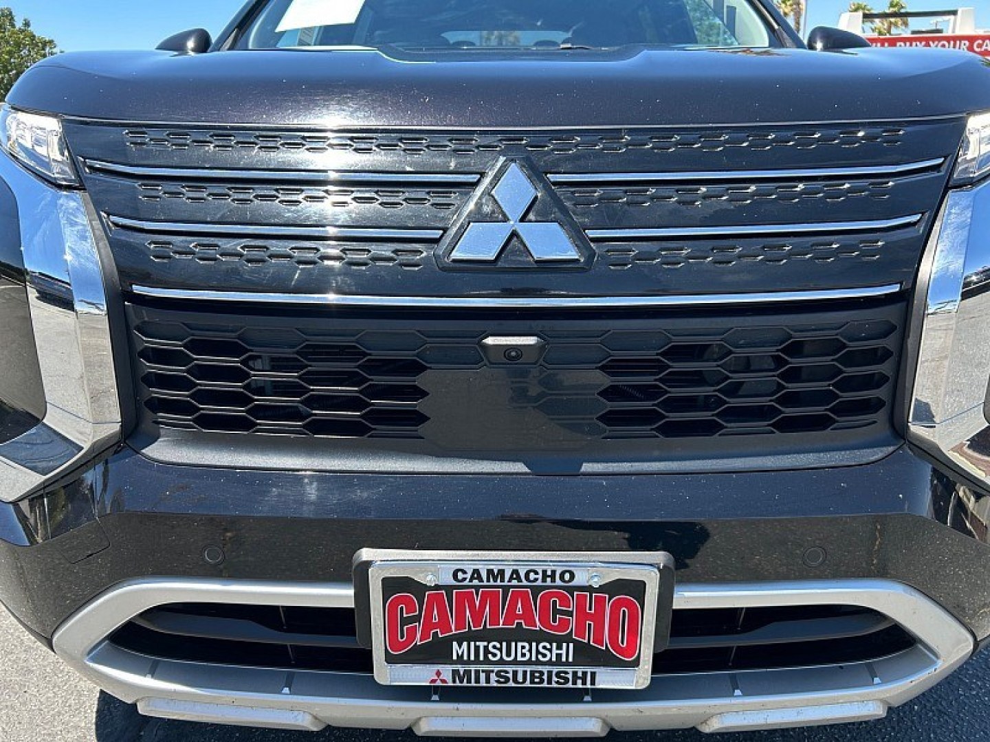 2024 Black Mitsubishi Outlander (JA4J3VA85RZ) with an 4-Cyl 2.5 Liter engine, Automatic CVT transmission, located at 412 Auto Vista Drive, Palmdale, 93551, (661) 945-0620, 34.592636, -118.136681- Photo#5