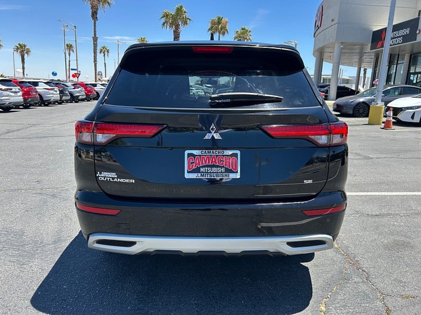 2024 Black Mitsubishi Outlander (JA4J3VA85RZ) with an 4-Cyl 2.5 Liter engine, Automatic CVT transmission, located at 412 Auto Vista Drive, Palmdale, 93551, (661) 945-0620, 34.592636, -118.136681- Photo#8