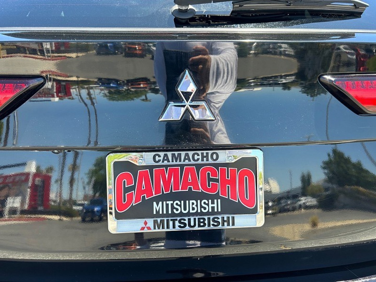 2024 Black Mitsubishi Outlander (JA4J3VA85RZ) with an 4-Cyl 2.5 Liter engine, Automatic CVT transmission, located at 412 Auto Vista Drive, Palmdale, 93551, (661) 945-0620, 34.592636, -118.136681- Photo#11