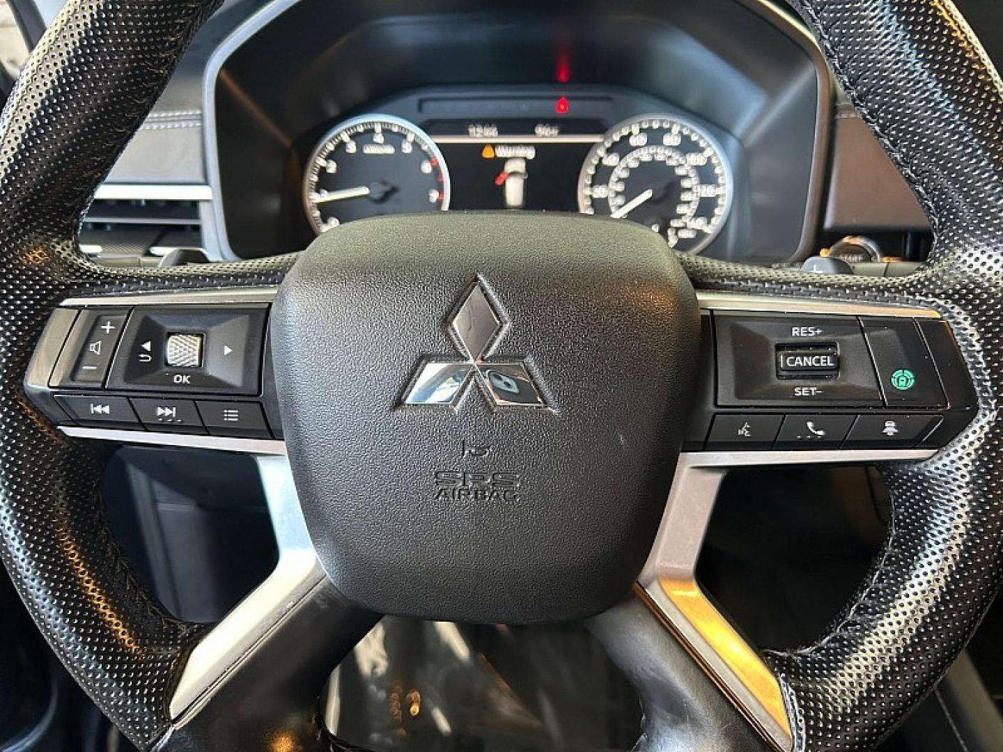 2024 Black Mitsubishi Outlander (JA4J3VA85RZ) with an 4-Cyl 2.5 Liter engine, Automatic CVT transmission, located at 412 Auto Vista Drive, Palmdale, 93551, (661) 945-0620, 34.592636, -118.136681- Photo#21