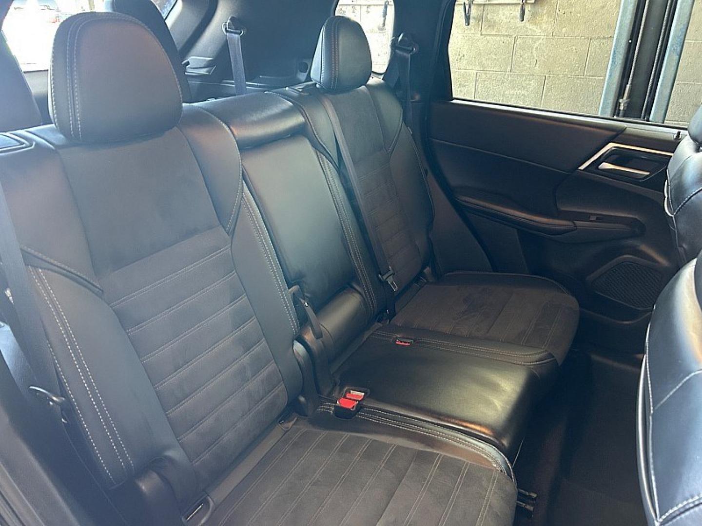 2024 Black Mitsubishi Outlander (JA4J3VA85RZ) with an 4-Cyl 2.5 Liter engine, Automatic CVT transmission, located at 412 Auto Vista Drive, Palmdale, 93551, (661) 945-0620, 34.592636, -118.136681- Photo#28