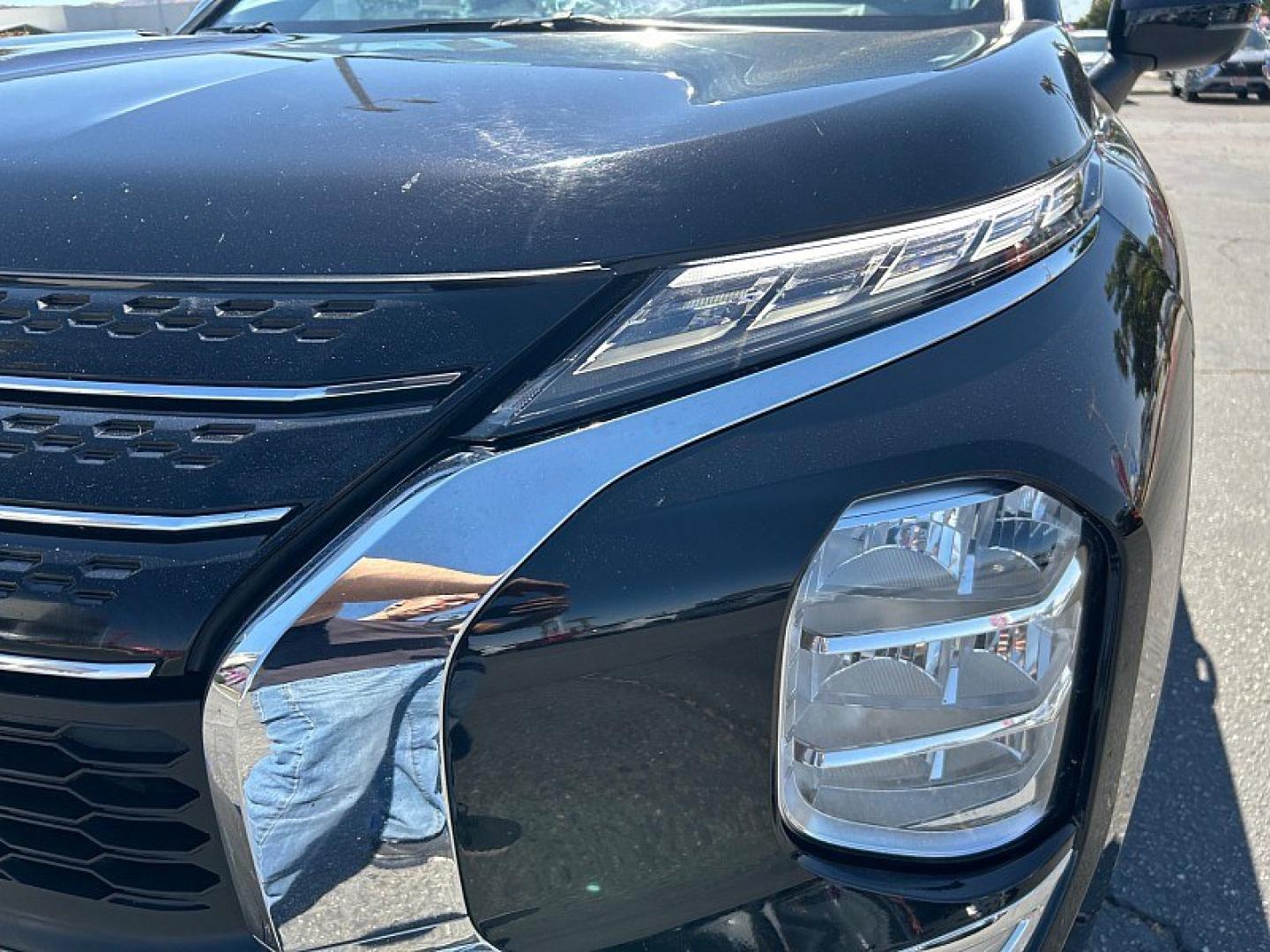 2024 Black Mitsubishi Outlander (JA4J3VA80RZ) with an 4-Cyl 2.5 Liter engine, Automatic CVT transmission, located at 412 Auto Vista Drive, Palmdale, 93551, (661) 945-0620, 34.592636, -118.136681- Photo#7