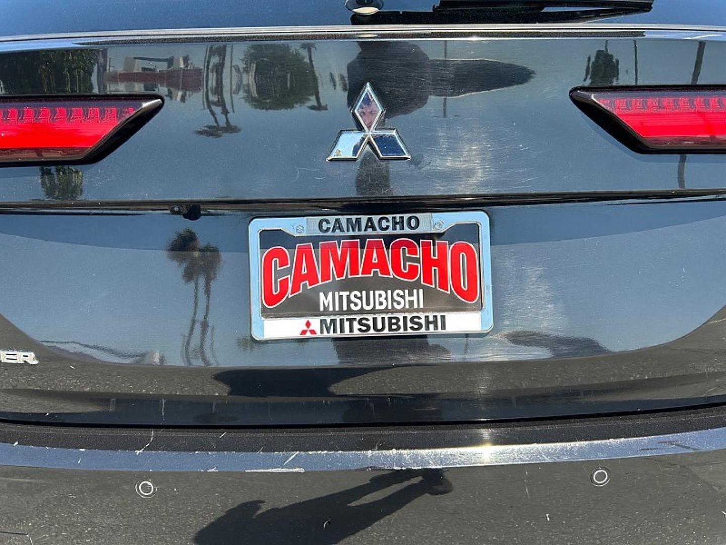 2024 Black Mitsubishi Outlander (JA4J3VA80RZ) with an 4-Cyl 2.5 Liter engine, Automatic CVT transmission, located at 412 Auto Vista Drive, Palmdale, 93551, (661) 945-0620, 34.592636, -118.136681- Photo#11