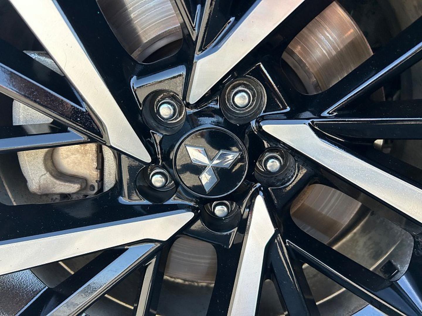 2024 Black Mitsubishi Outlander (JA4J3VA80RZ) with an 4-Cyl 2.5 Liter engine, Automatic CVT transmission, located at 412 Auto Vista Drive, Palmdale, 93551, (661) 945-0620, 34.592636, -118.136681- Photo#15