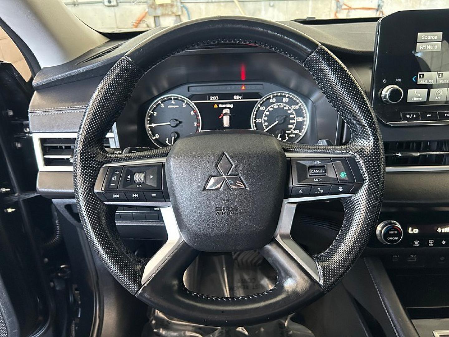 2024 Black Mitsubishi Outlander (JA4J3VA80RZ) with an 4-Cyl 2.5 Liter engine, Automatic CVT transmission, located at 412 Auto Vista Drive, Palmdale, 93551, (661) 945-0620, 34.592636, -118.136681- Photo#21