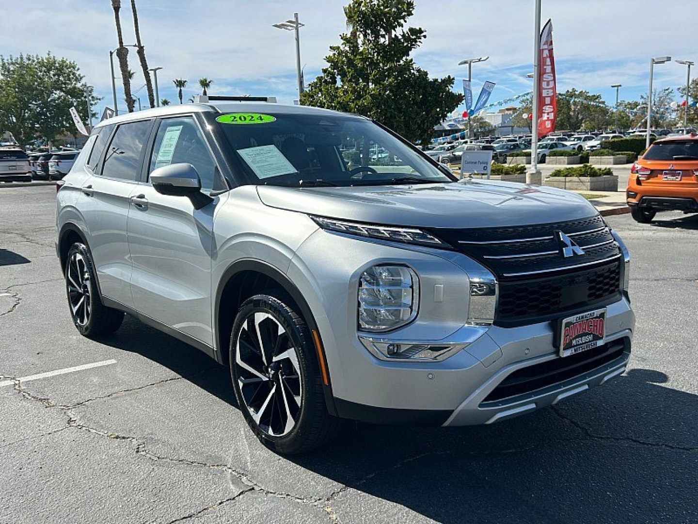 2024 Silver Mitsubishi Outlander (JA4J4VA84RZ) with an 4-Cyl 2.5 Liter engine, Automatic CVT transmission, located at 412 Auto Vista Drive, Palmdale, 93551, (661) 945-0620, 34.592636, -118.136681- Photo#0