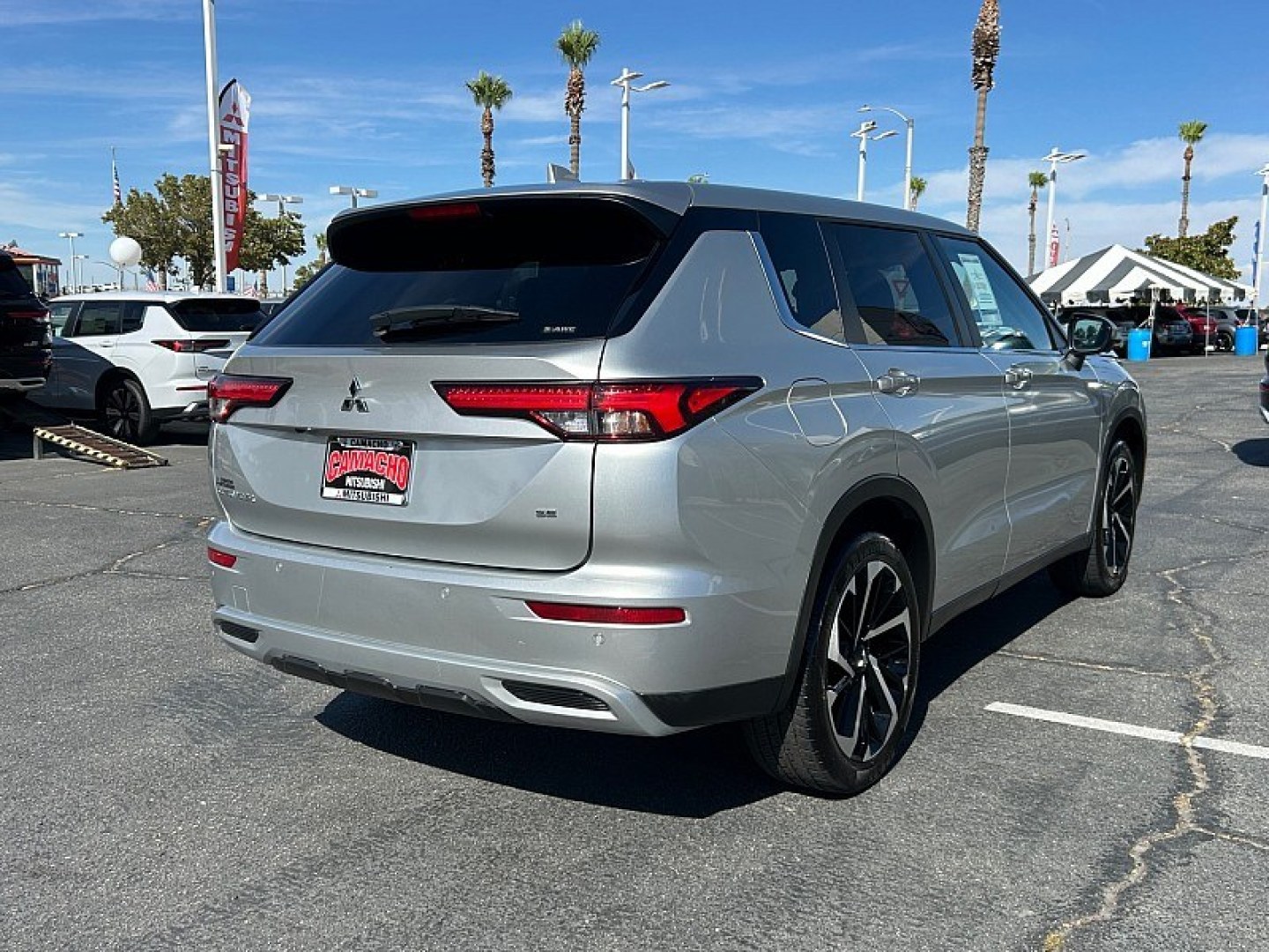 2024 Silver Mitsubishi Outlander (JA4J4VA84RZ) with an 4-Cyl 2.5 Liter engine, Automatic CVT transmission, located at 412 Auto Vista Drive, Palmdale, 93551, (661) 945-0620, 34.592636, -118.136681- Photo#7