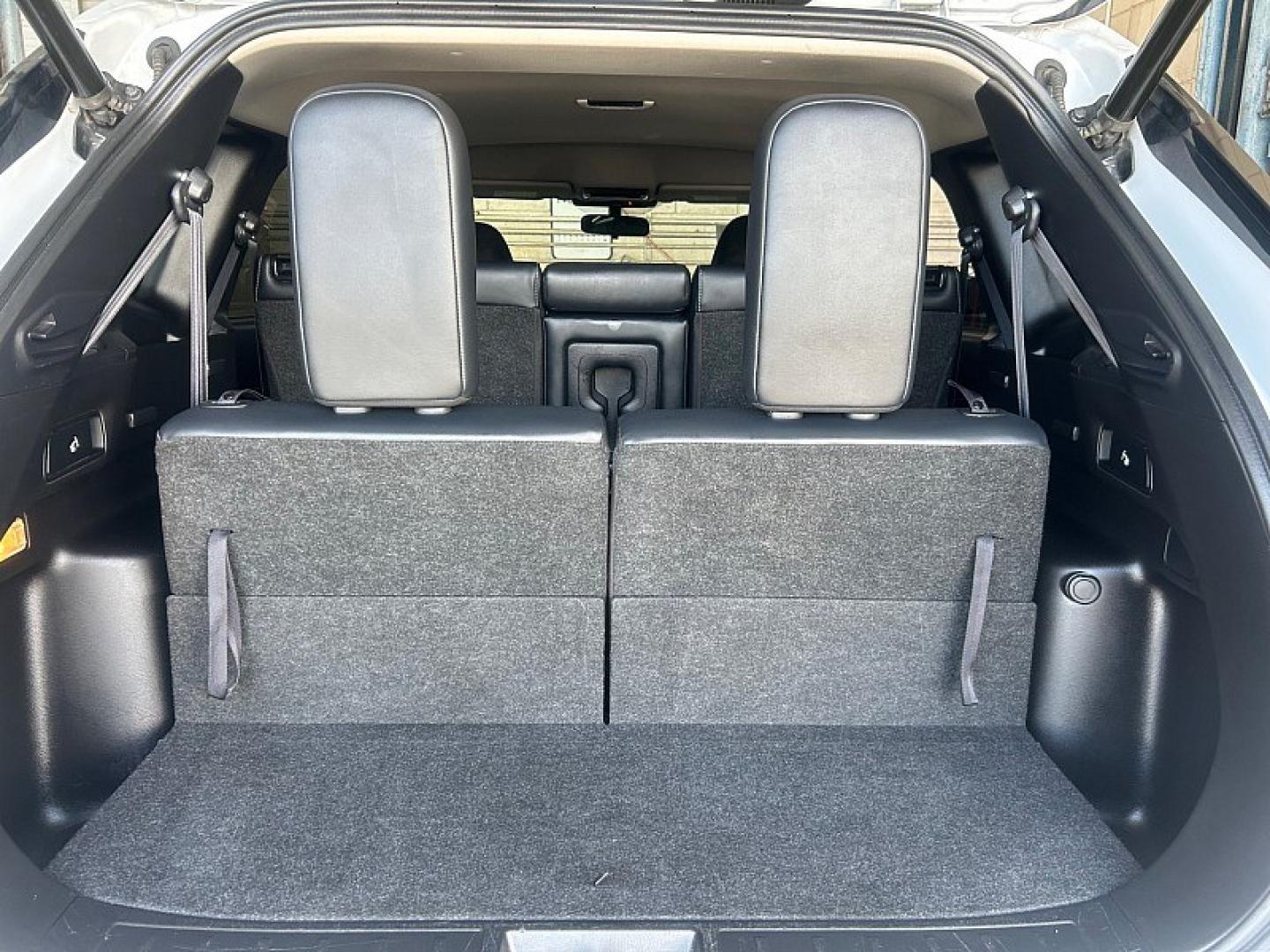 2024 White Mitsubishi Outlander (JA4J4VA82RZ) with an 4-Cyl 2.5 Liter engine, Automatic CVT transmission, located at 412 Auto Vista Drive, Palmdale, 93551, (661) 945-0620, 34.592636, -118.136681- Photo#27